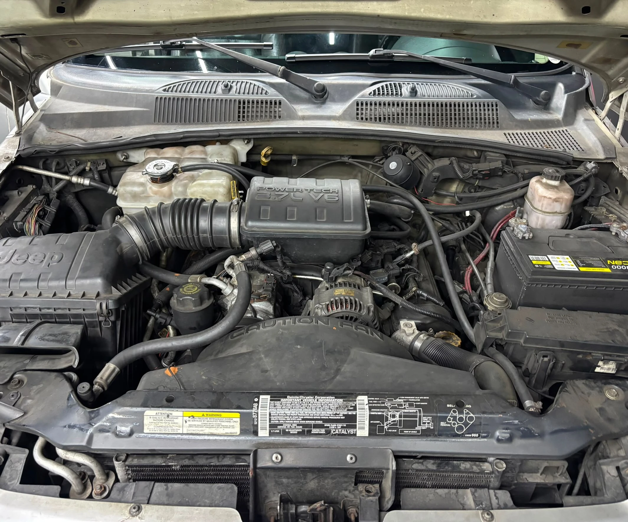 2004 Jeep Cherokee Liberty — photo 14