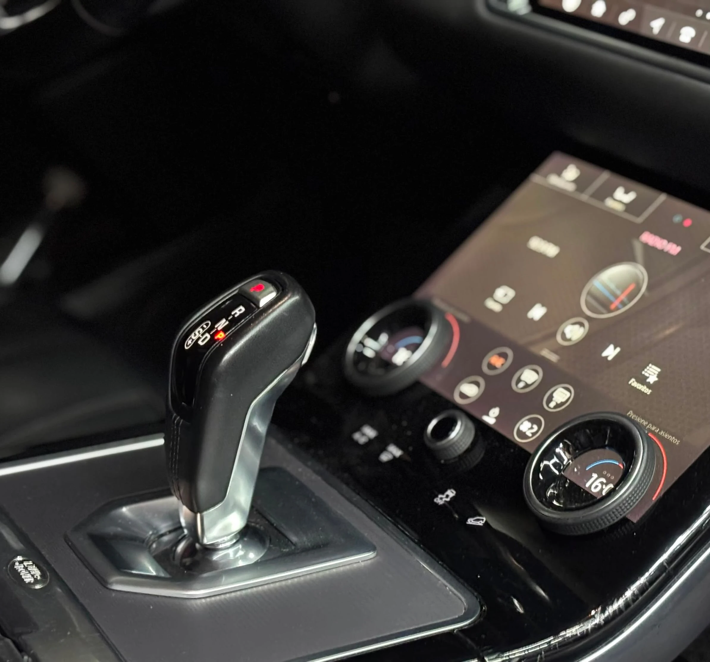 2020 Land Rover Range Rover Evoque — foto 14