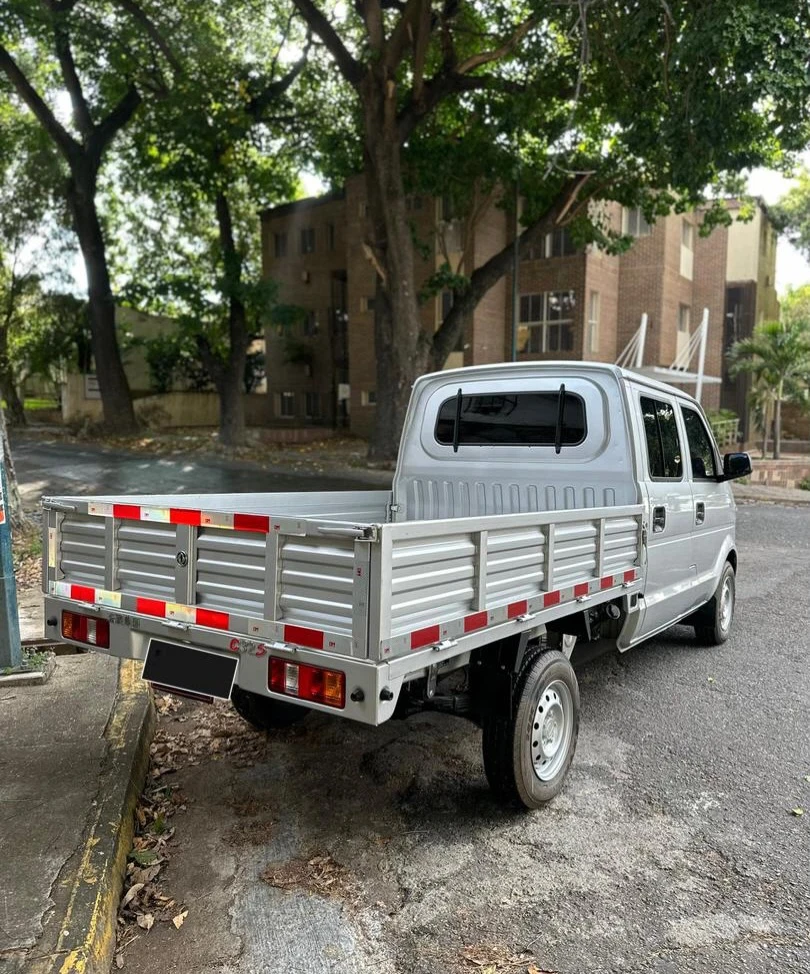 2025 Dongfeng C32s — foto 2