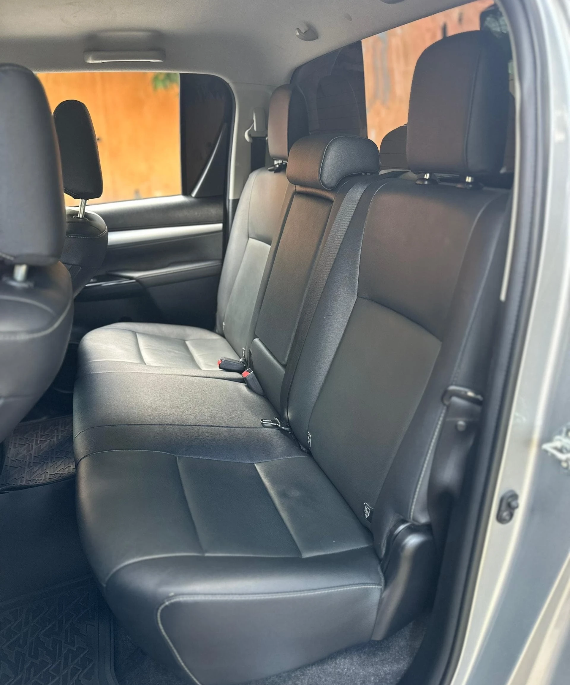 2024 Toyota Hilux V6 4.0L — foto 9