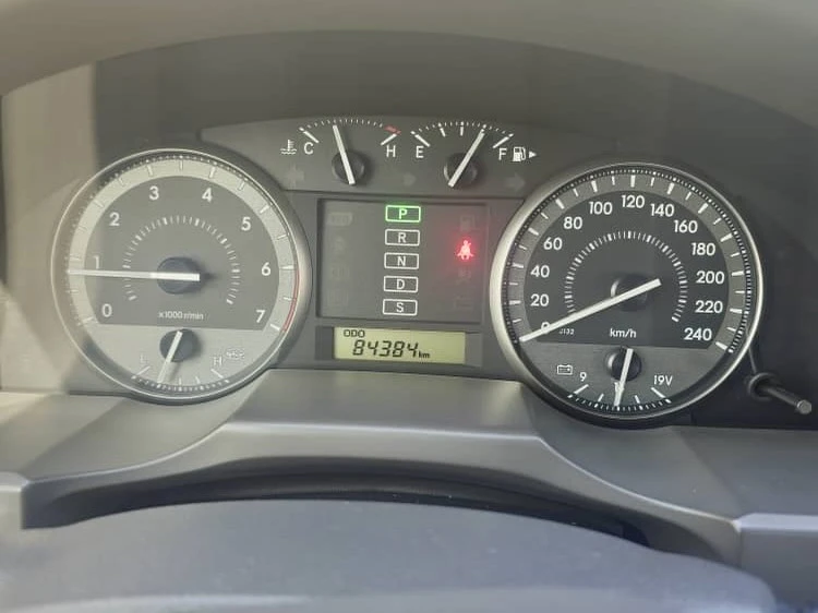2018 Toyota Land Cruiser — foto 4