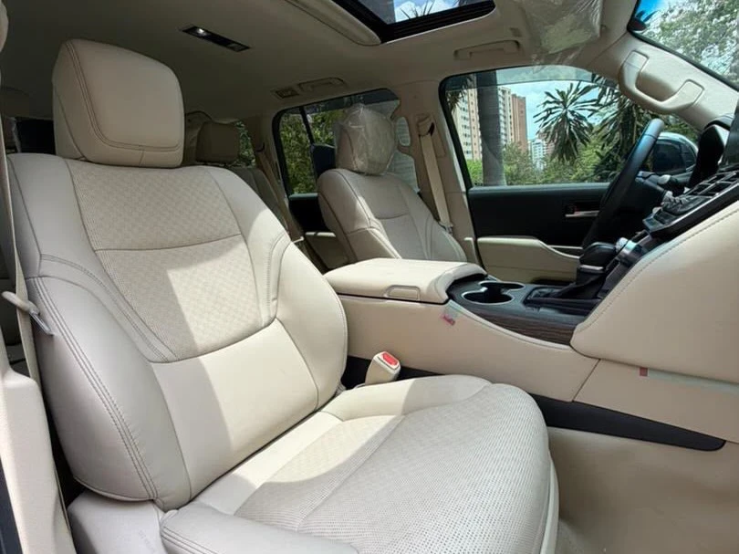 2018 Toyota Land Cruiser — foto 8
