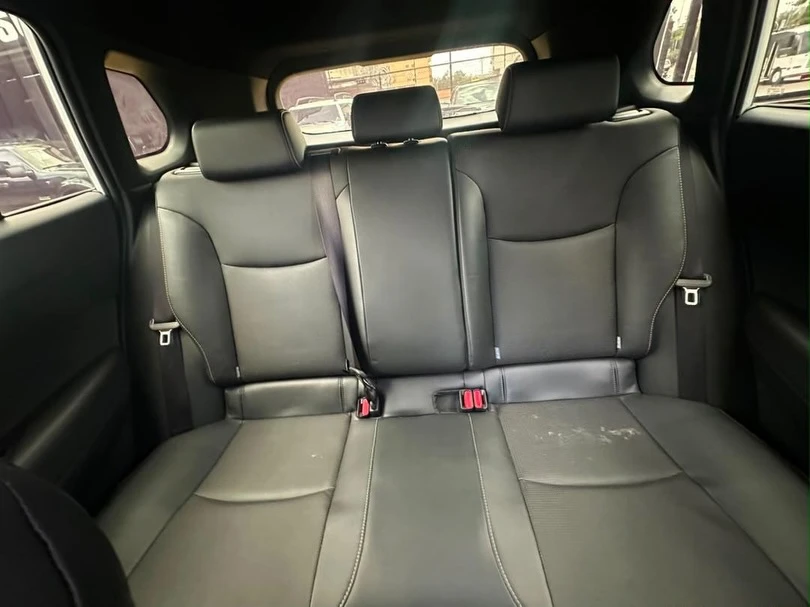 2025 Toyota Corolla Cross Élite — foto 10