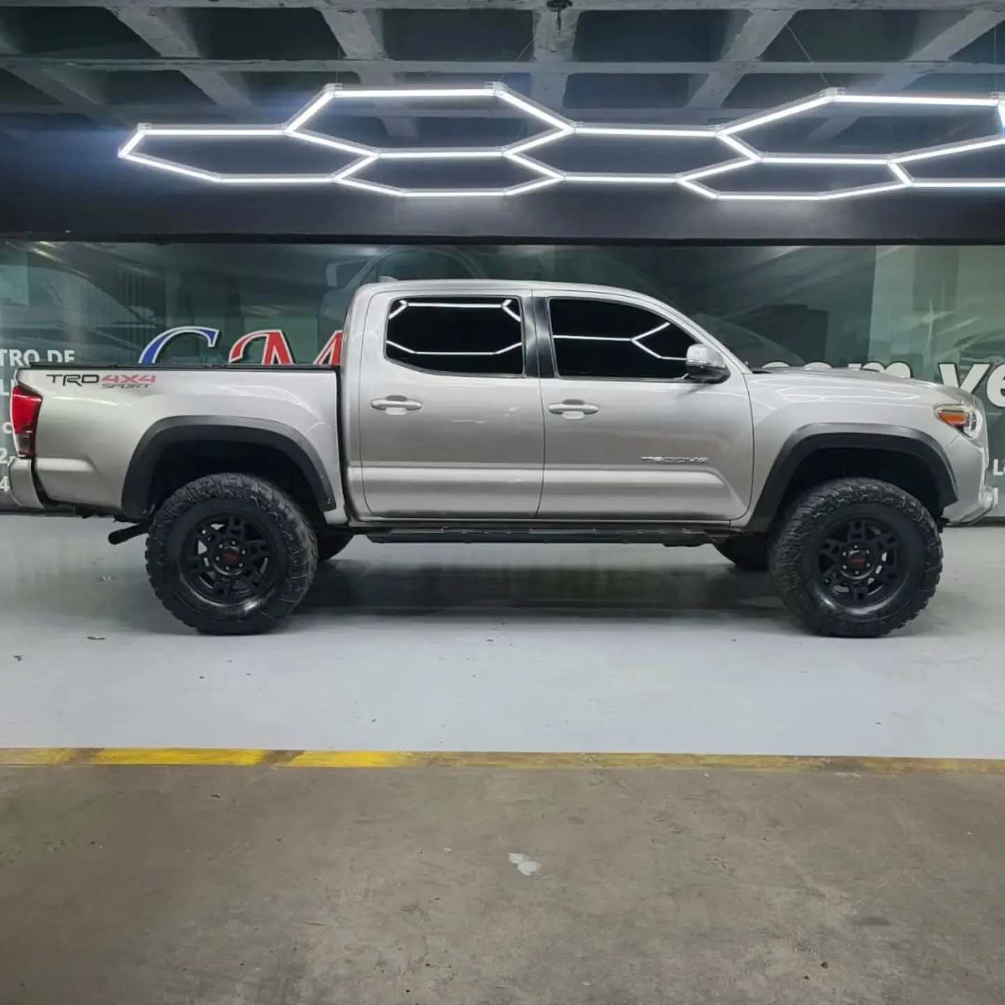 2016 Toyota Tacoma — foto 2