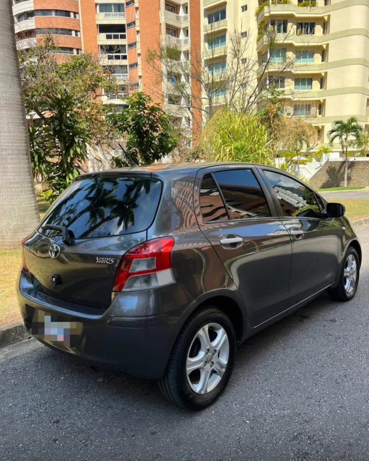 2011 Toyota Yaris — foto 3