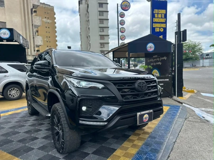 2021 Toyota Fortuner DUBAI BLACK EDITION S