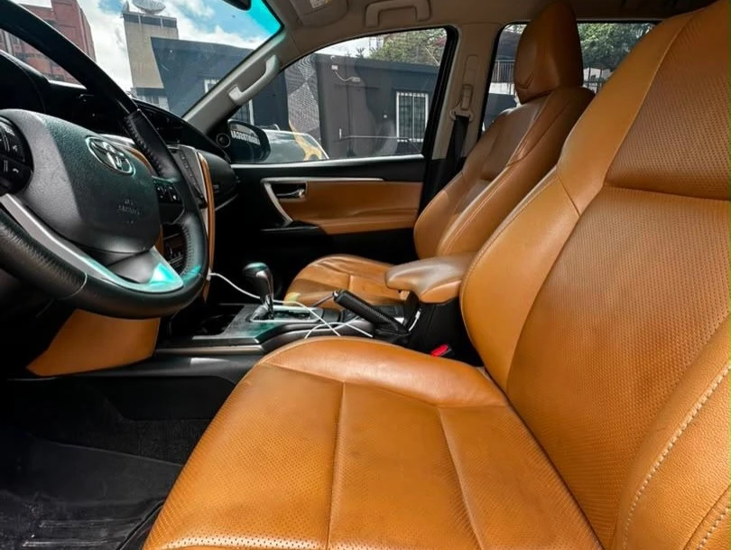 2021 Toyota Fortuner DUBAI BLACK EDITION S — foto 6