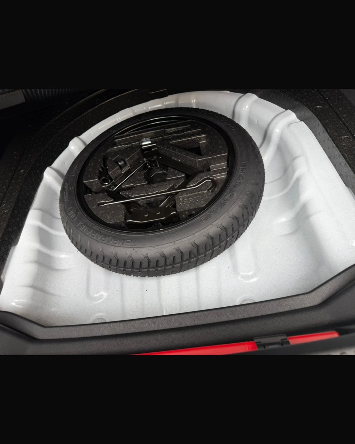 2025 MG GT — foto 13