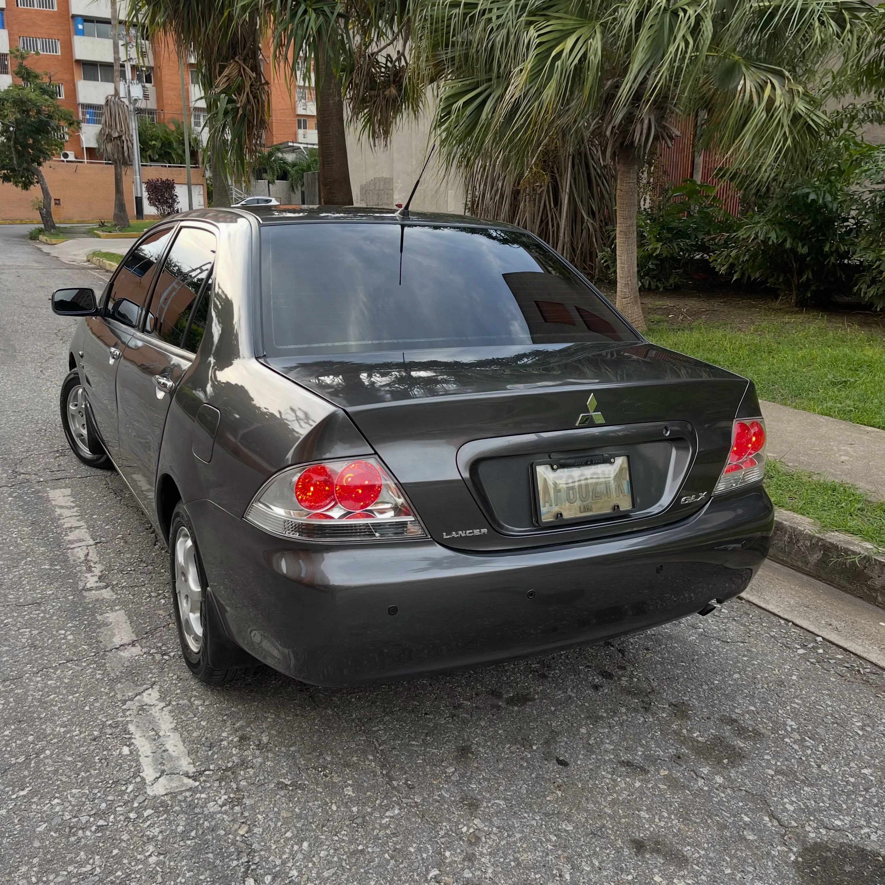 2014 Mitsubishi Lancer Glx — foto 4