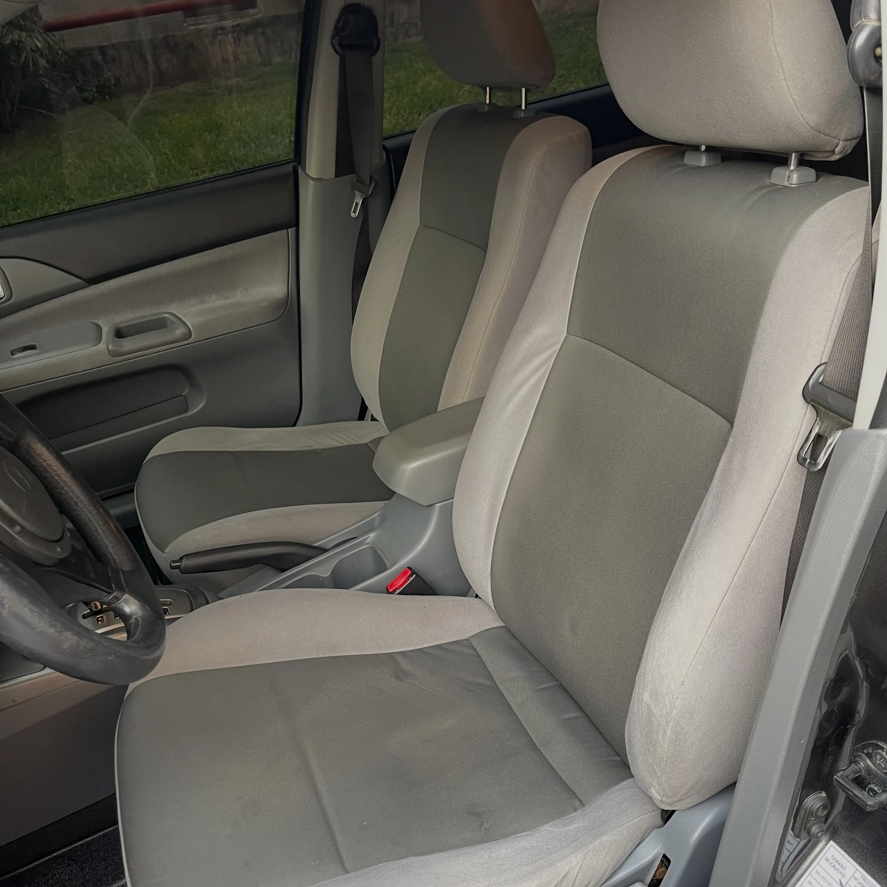 2014 Mitsubishi Lancer Glx — foto 9