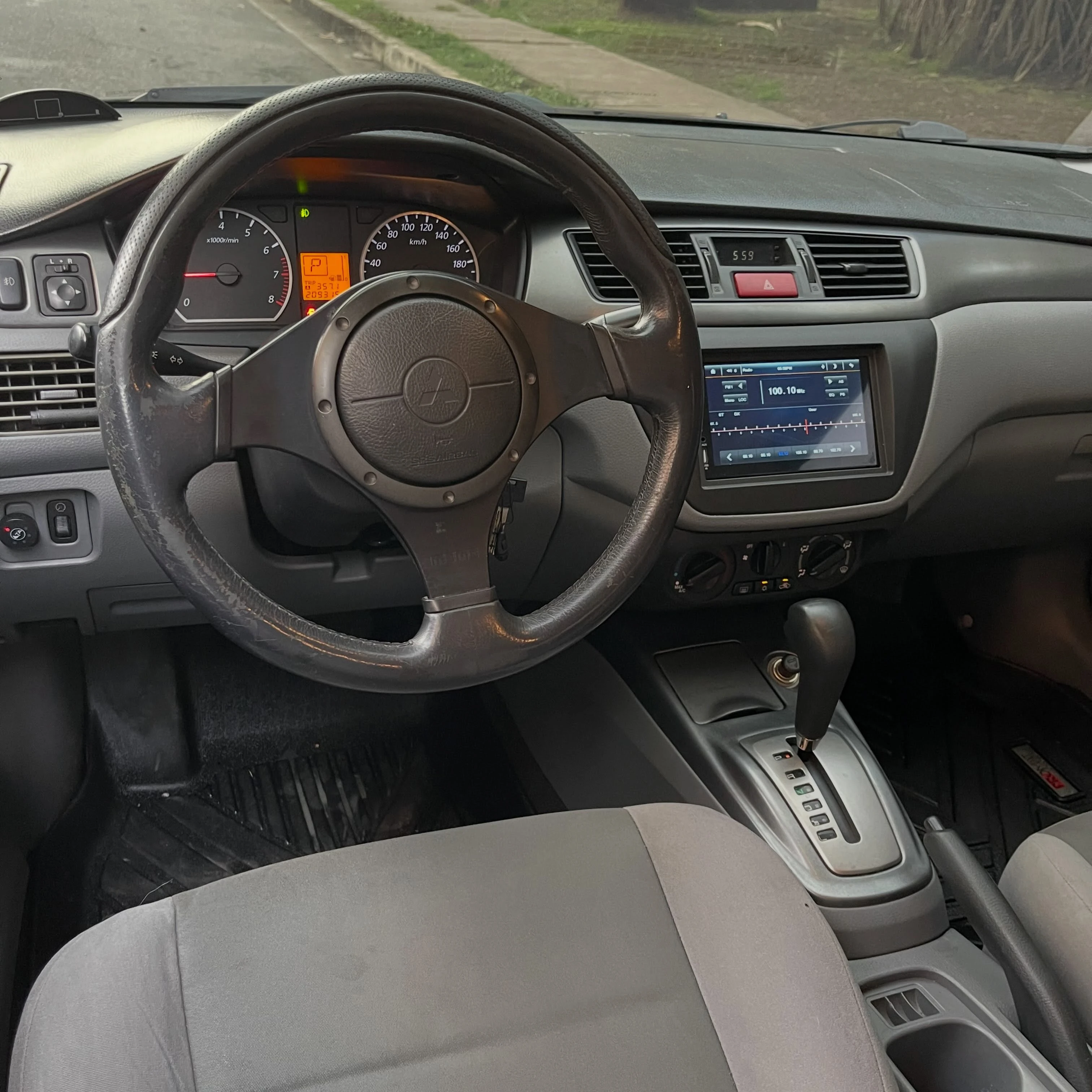 2014 Mitsubishi Lancer Glx — foto 10