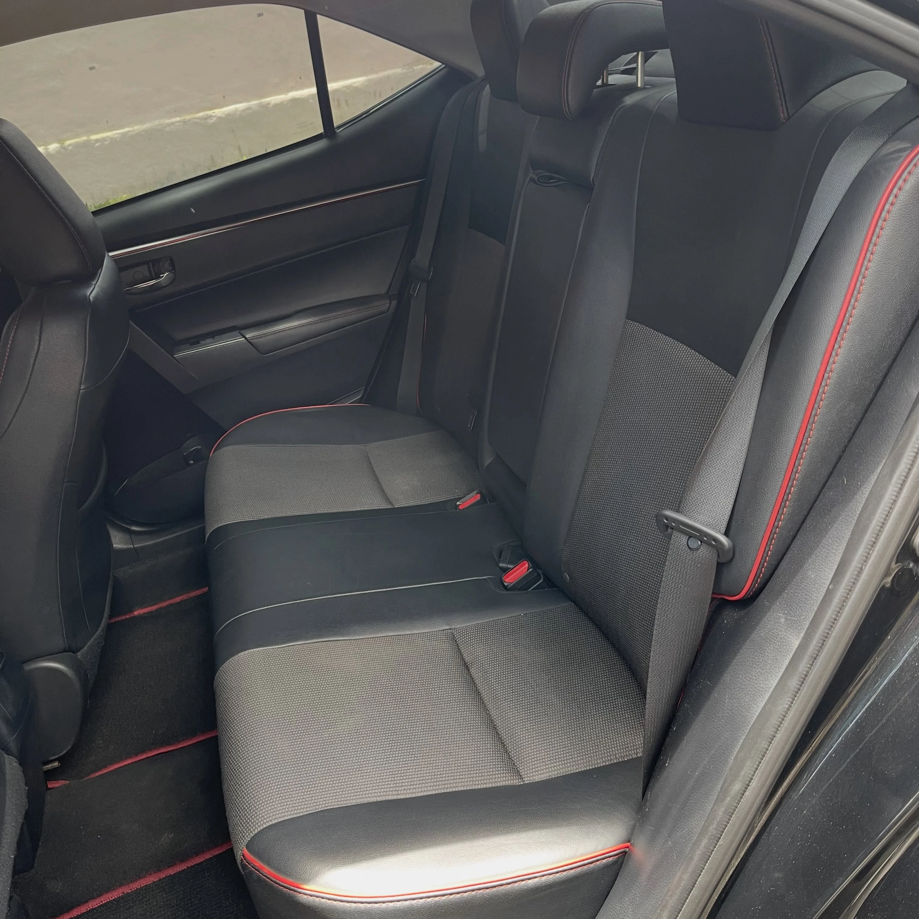 2016 Toyota Corolla S Special Edition — foto 7