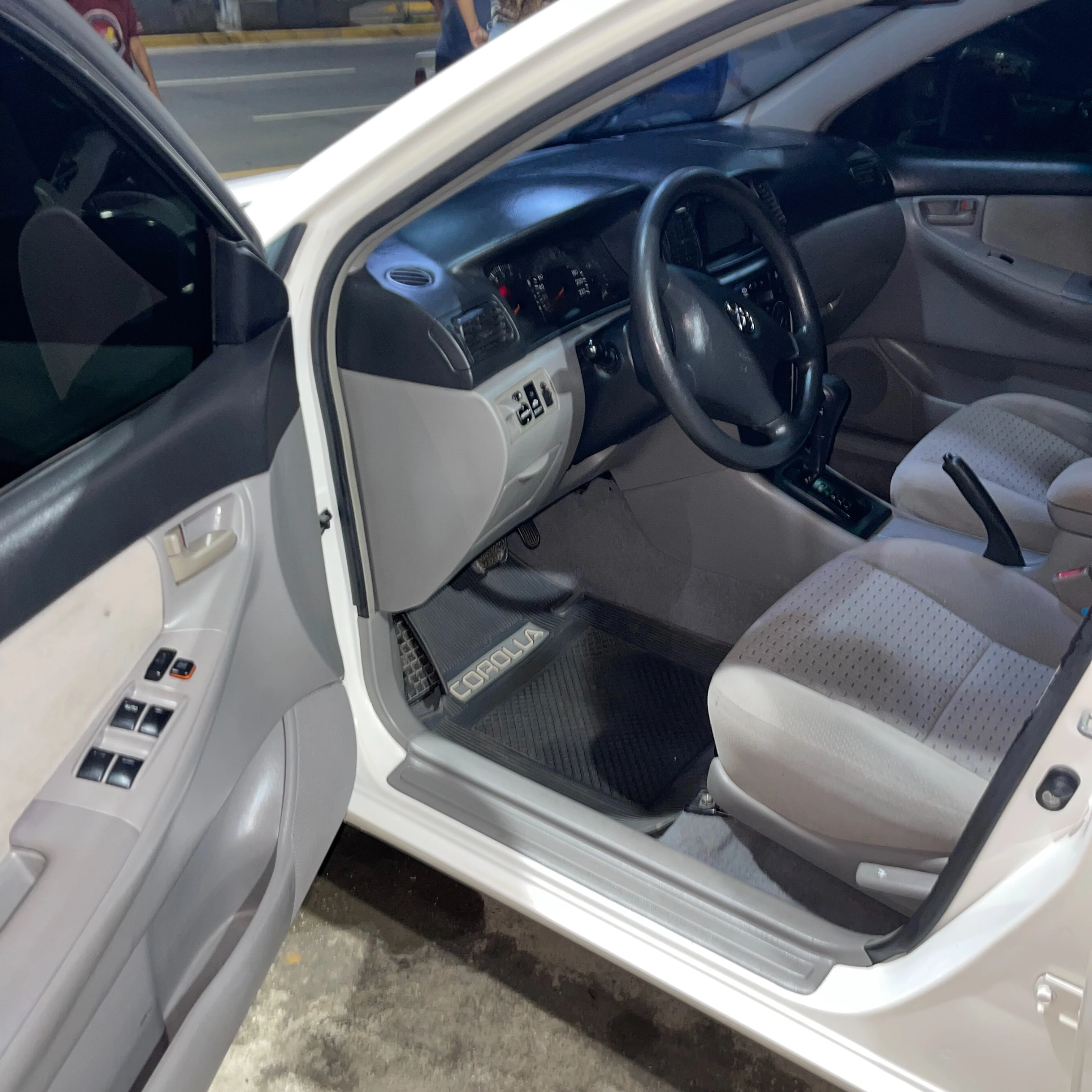 2008 Toyota Corolla XLI — foto 5