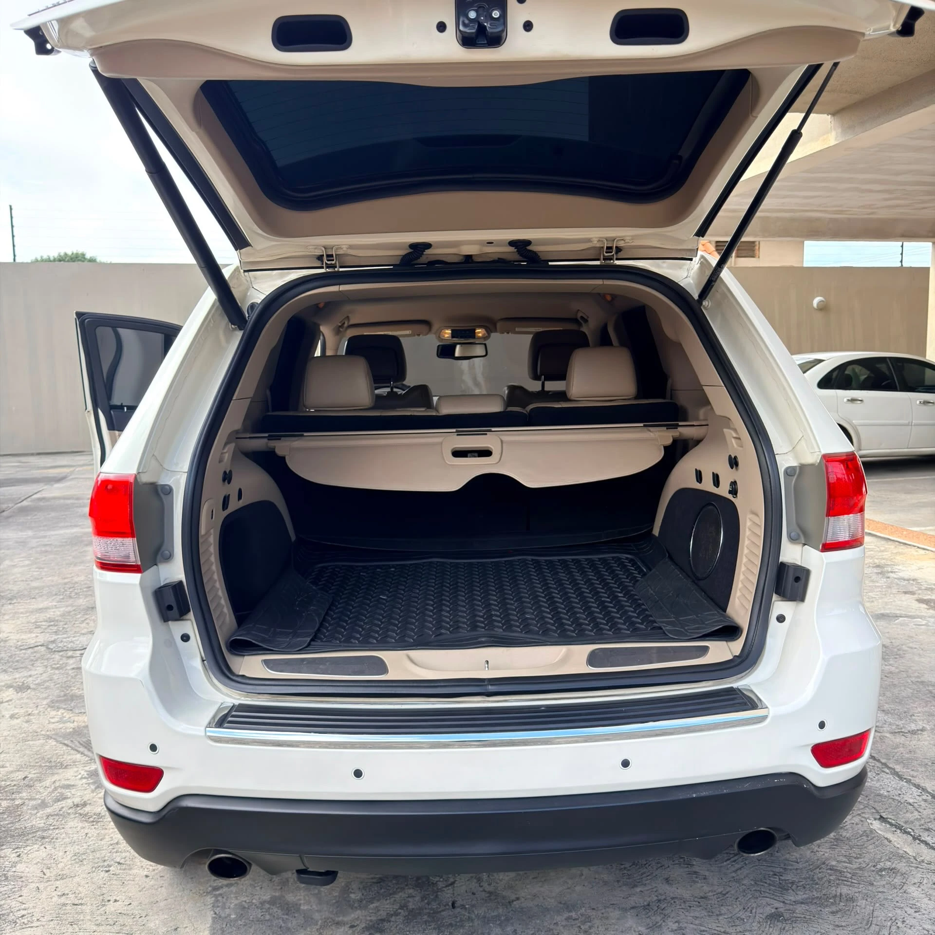 2013 Jeep Grand Cherokee Limited — foto 5