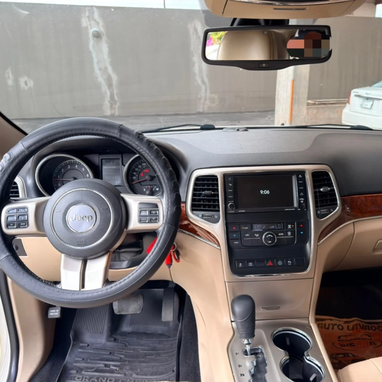 2013 Jeep Grand Cherokee Limited — foto 7
