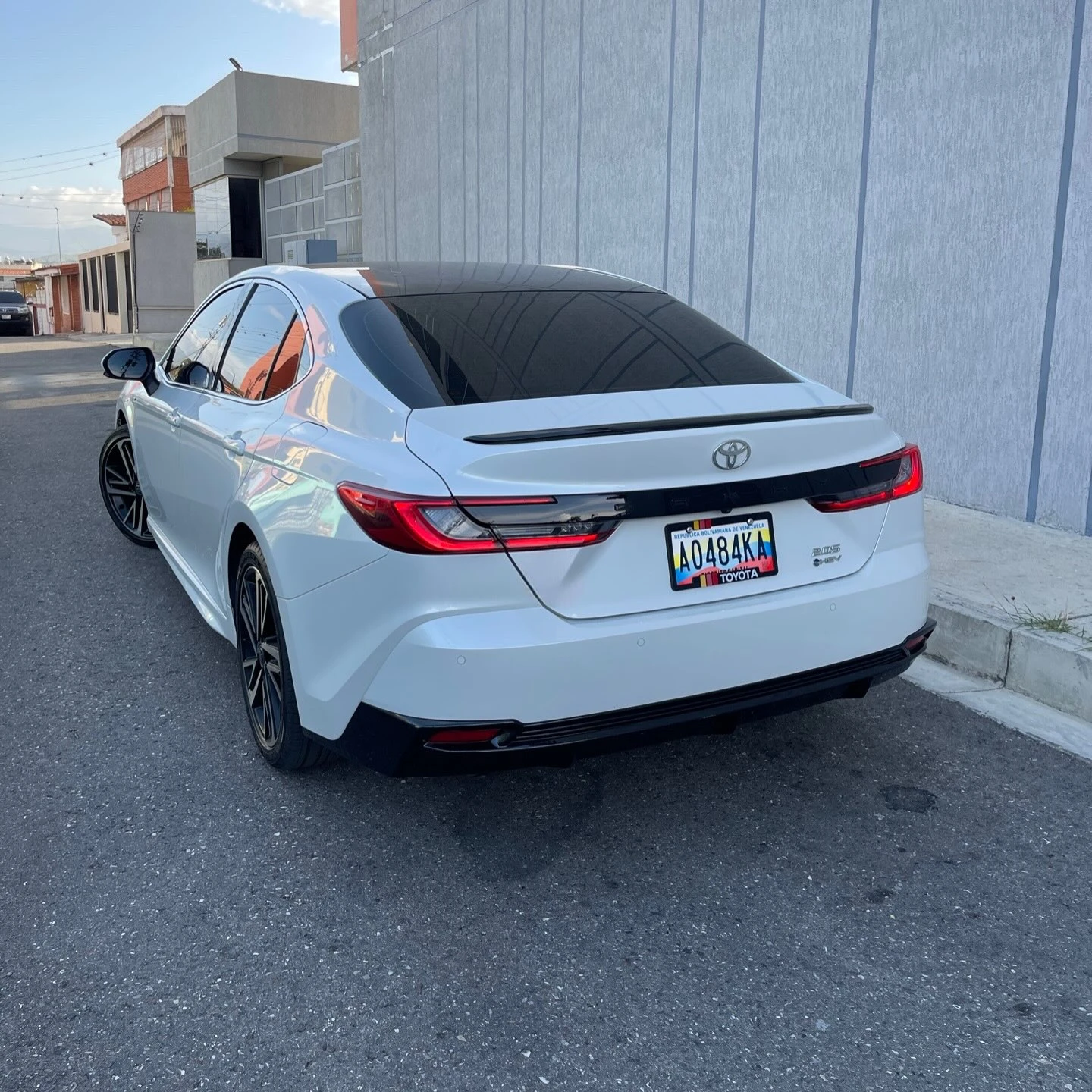 2025 Toyota Camry Hev — foto 5