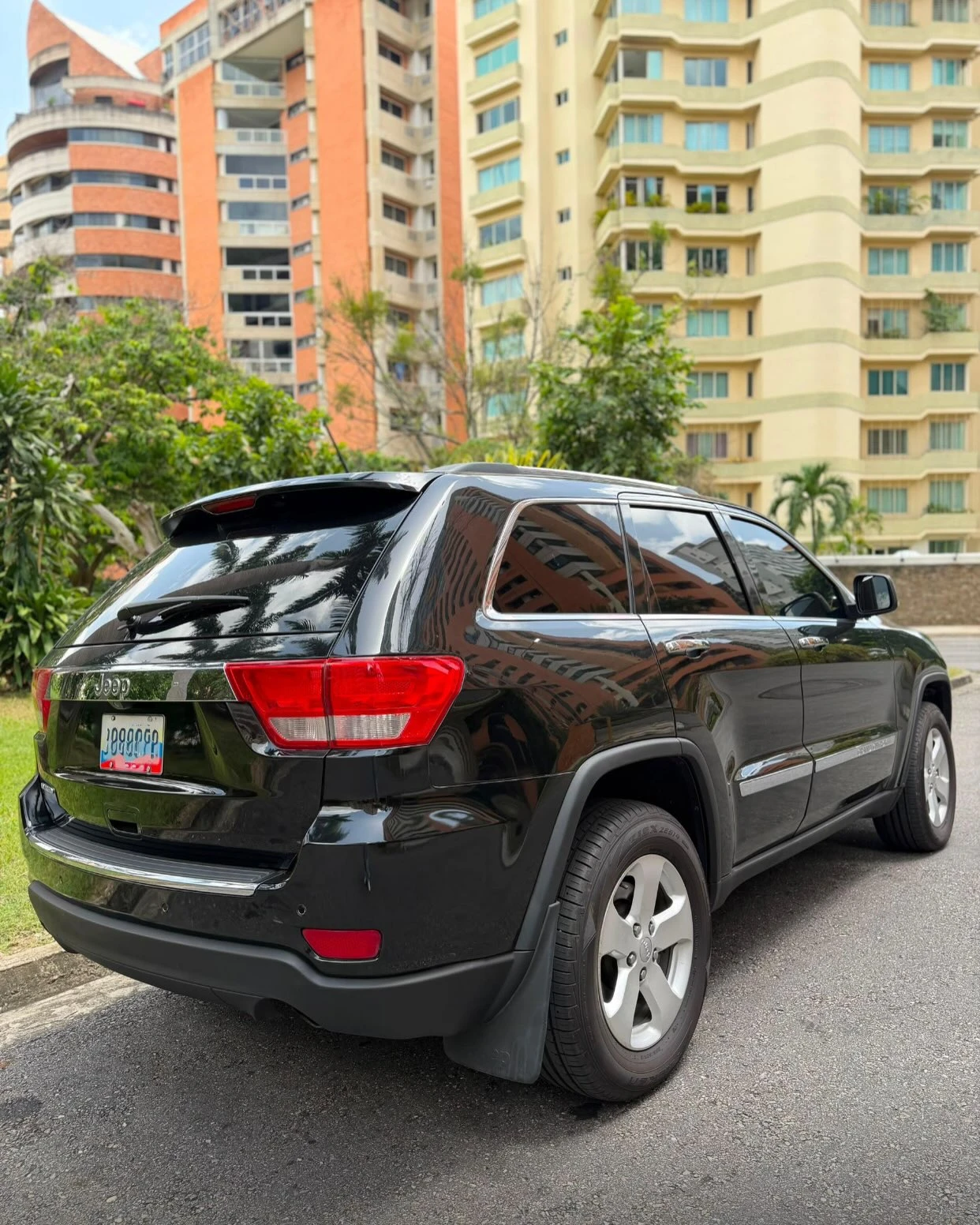 2012 Jeep Grand Cherokee Limited — foto 3