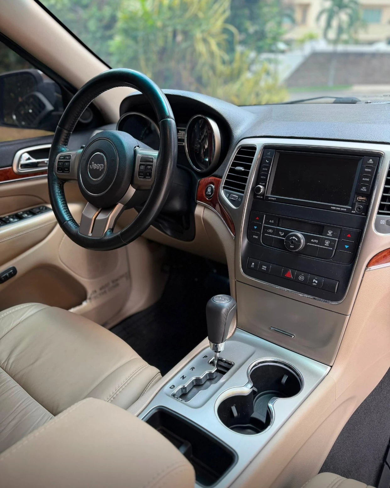2012 Jeep Grand Cherokee Limited — foto 5
