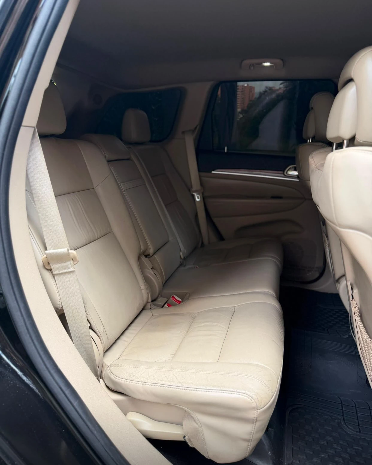 2012 Jeep Grand Cherokee Limited — foto 8