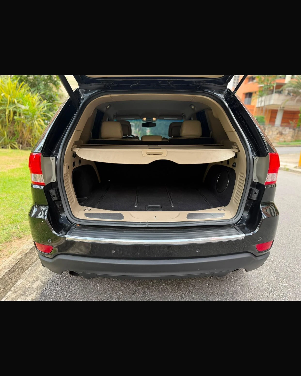 2012 Jeep Grand Cherokee Limited — foto 11