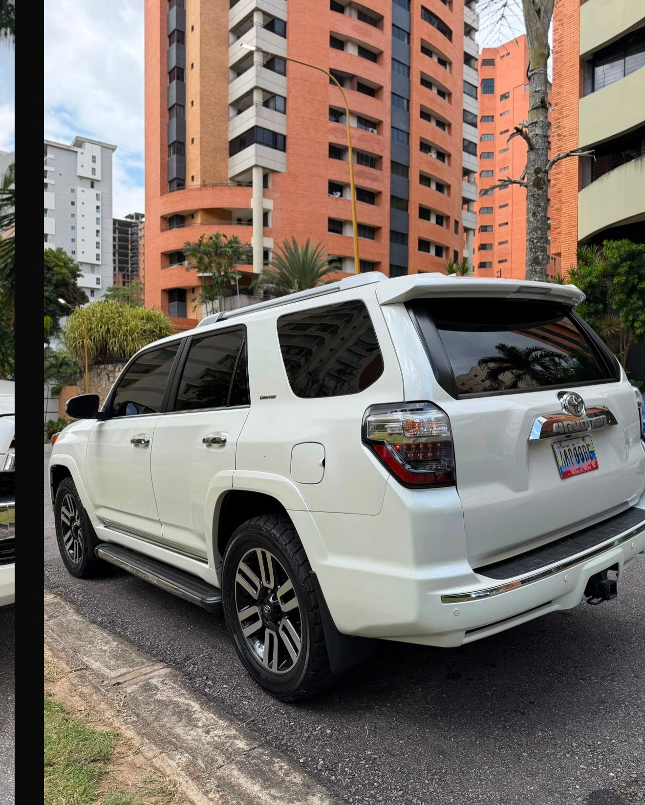 2022 Toyota 4Runner LIMITED — foto 3