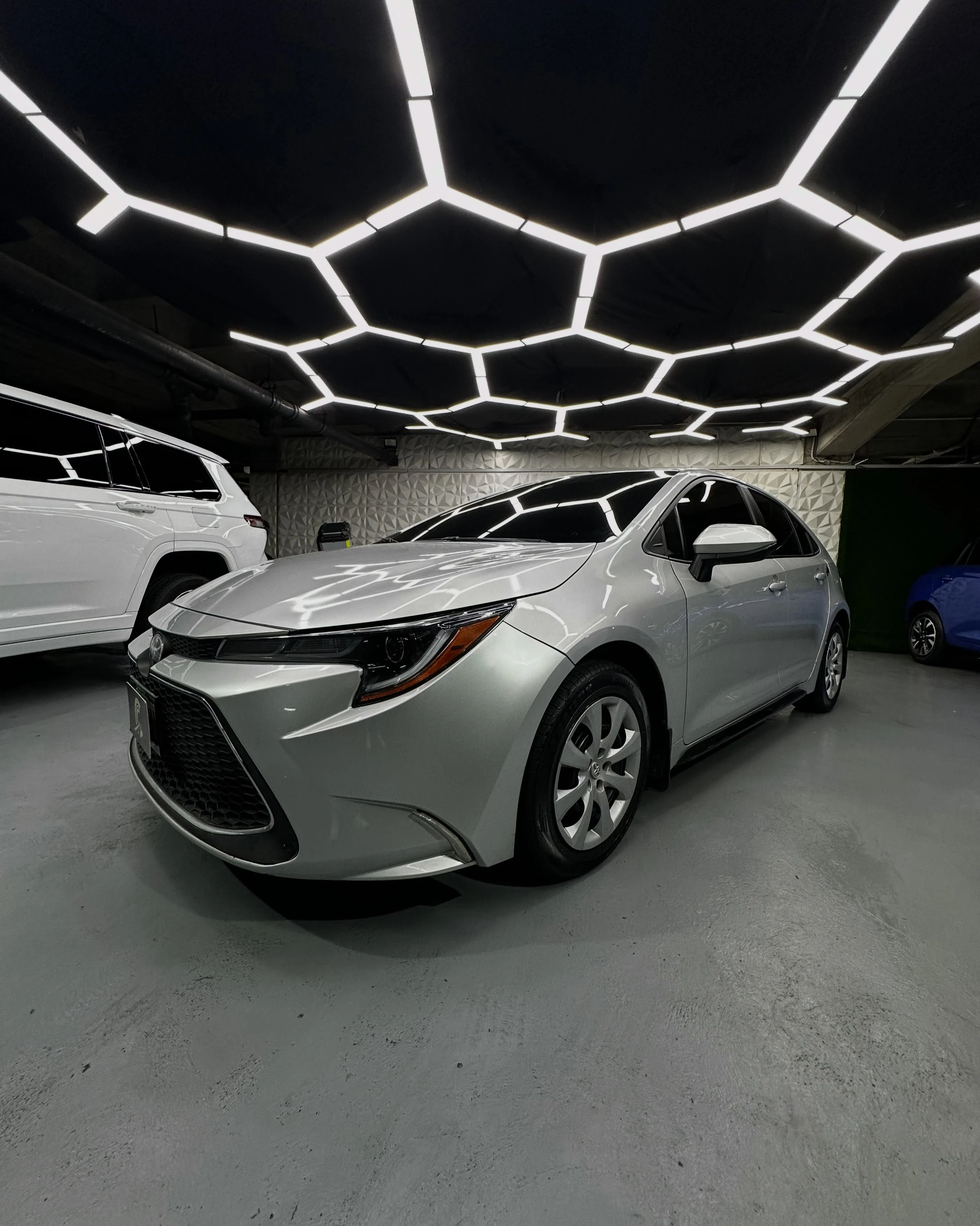 2021 Toyota Corolla LE — foto 2