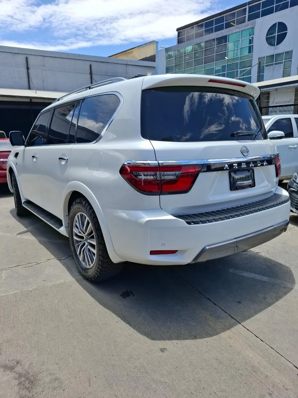 2021 Nissan Armada SL — foto 2