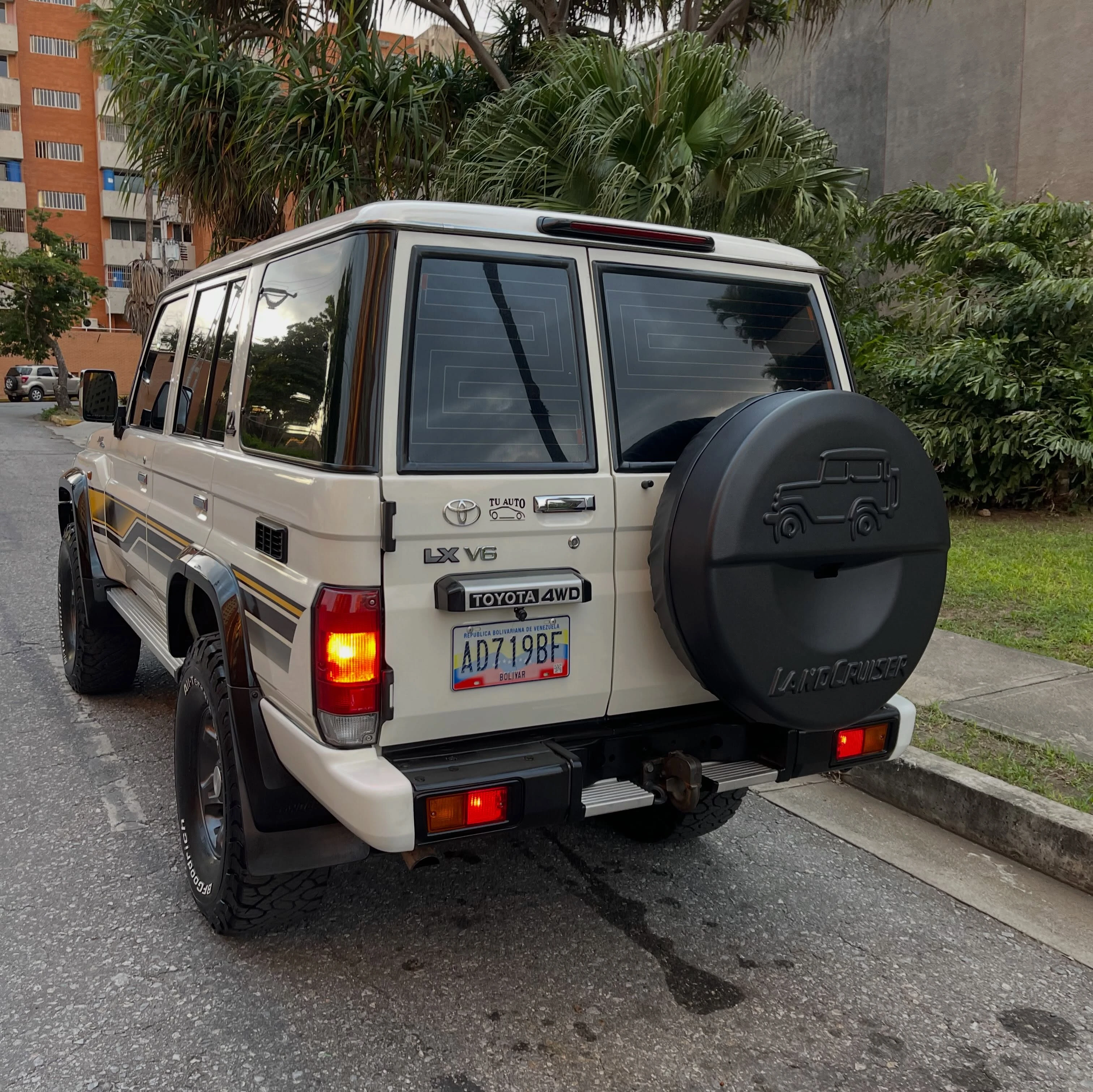 2023 Toyota Land Cruiser Machito Dubai — foto 5