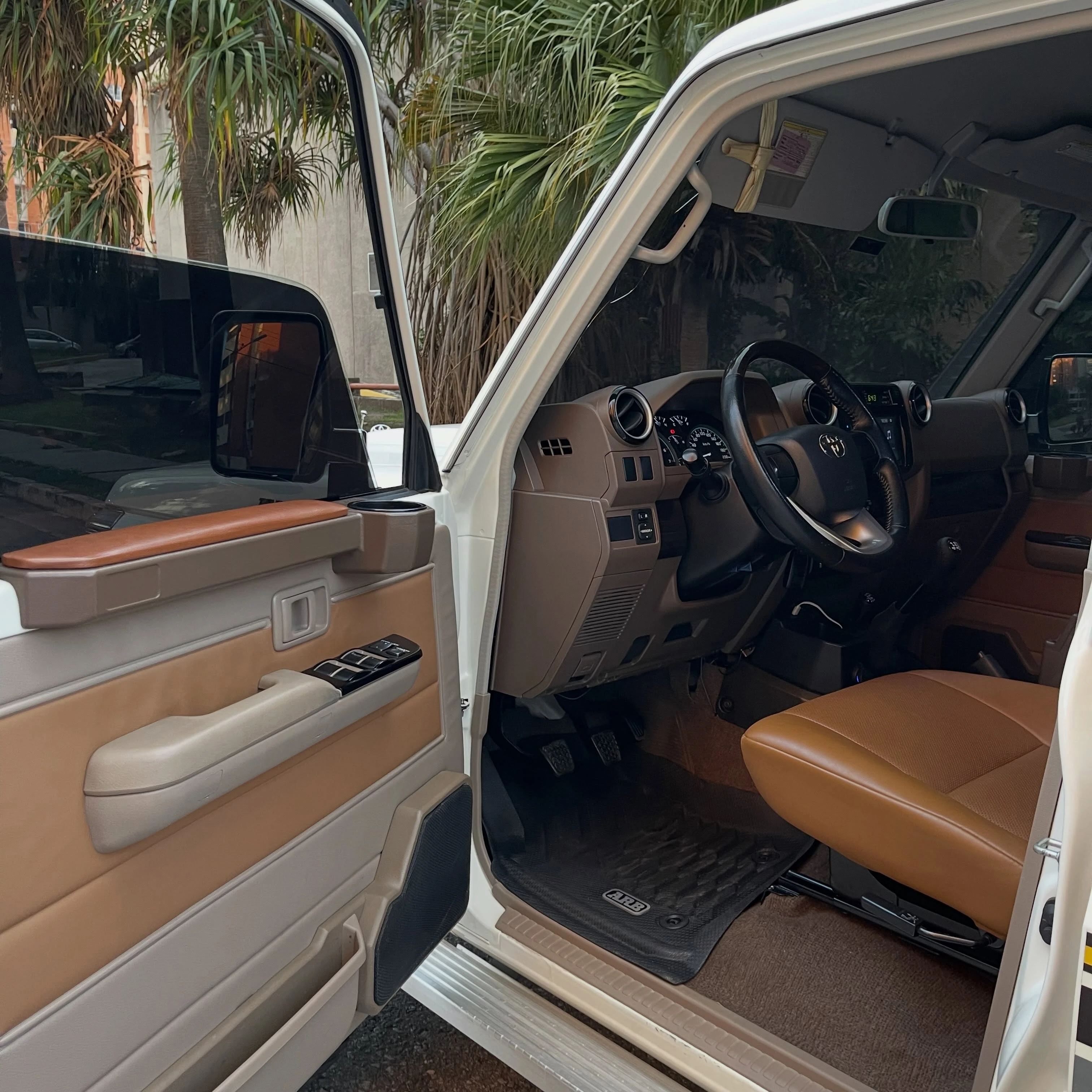 2023 Toyota Land Cruiser Machito Dubai — foto 9