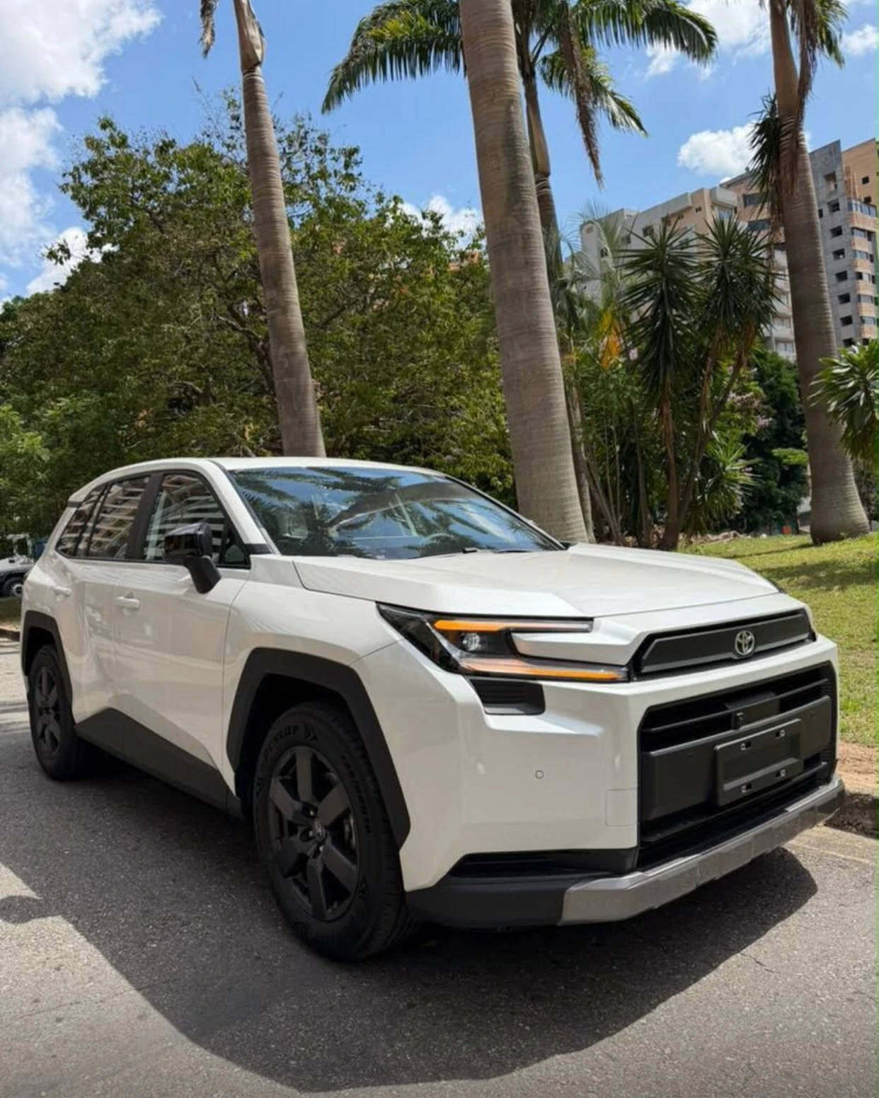 2026 Toyota RAV4 — foto 2