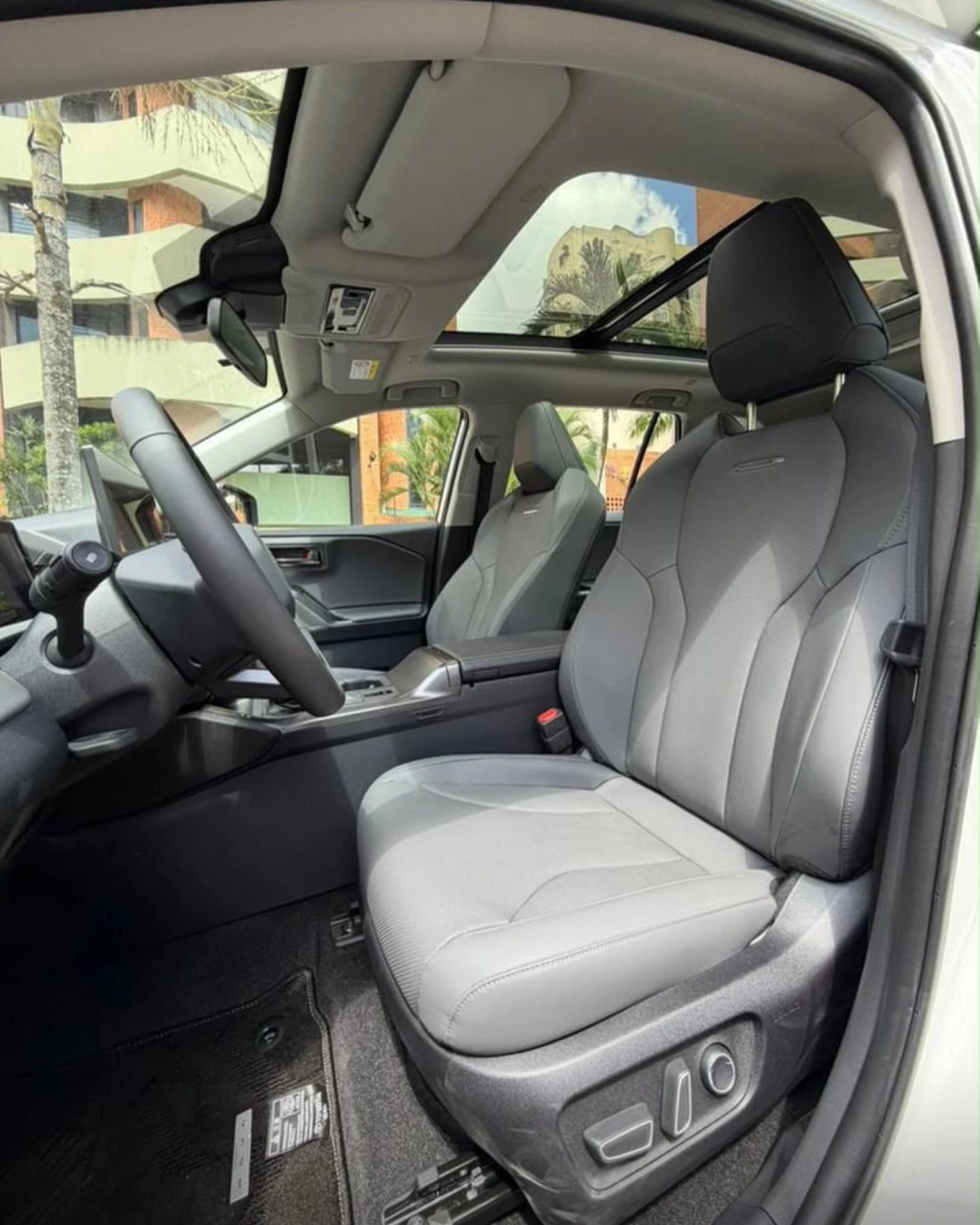 2026 Toyota RAV4 — foto 9
