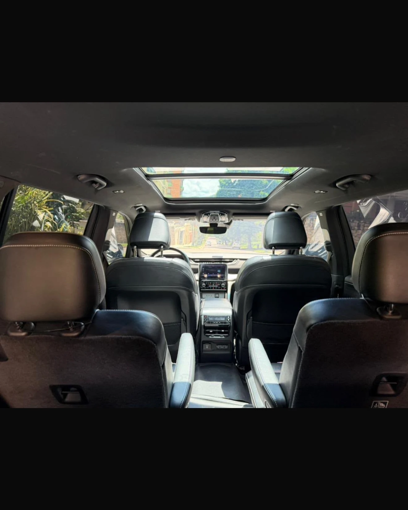 2022 Jeep Grand Cherokee Overland — foto 7
