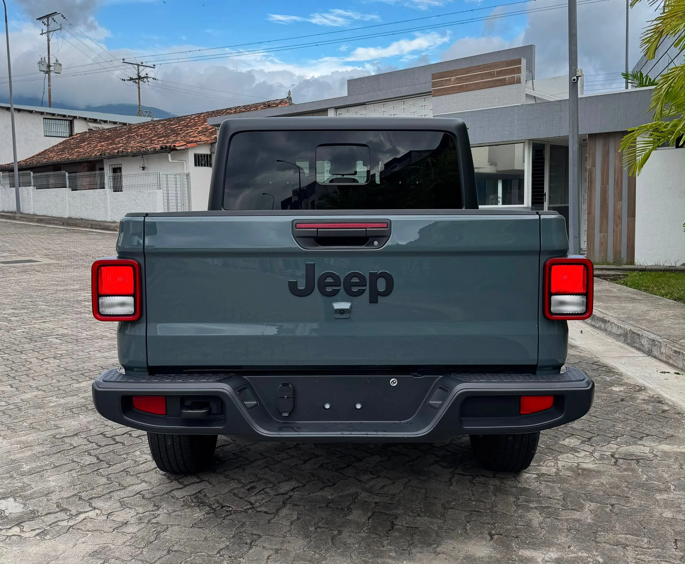 2025 Jeep Gladiator Full — foto 8