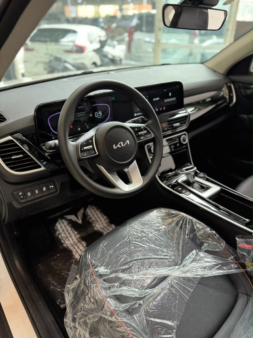 2026 Kia Seltos LUXURY — foto 7