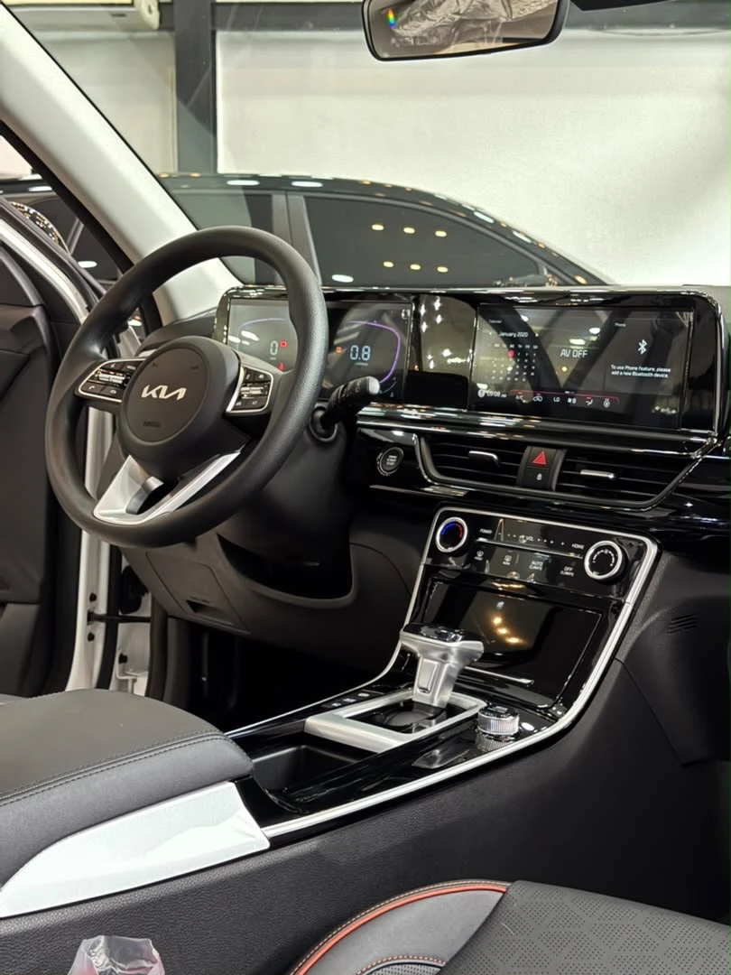 2026 Kia Seltos LUXURY — foto 11