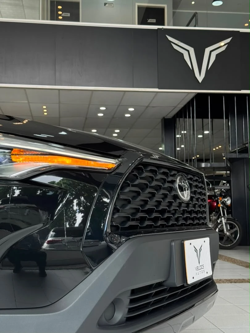 2025 Toyota Corolla Cross LUXURY — foto 5