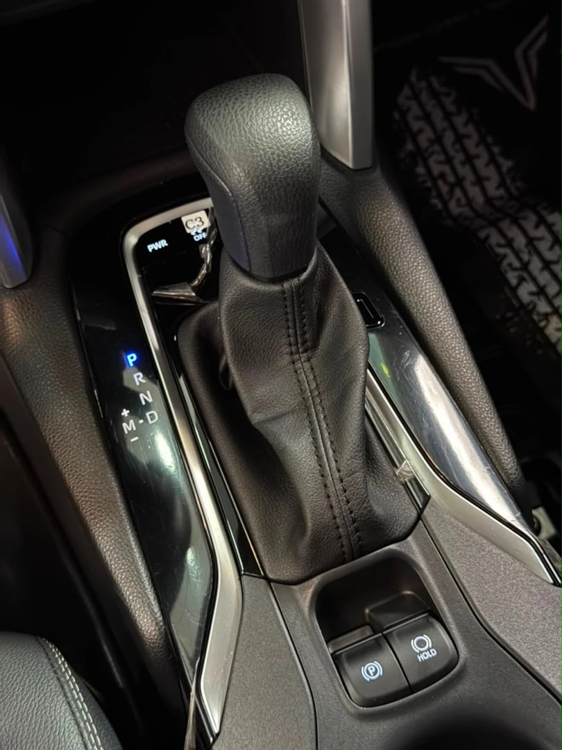 2025 Toyota Corolla Cross LUXURY — foto 9
