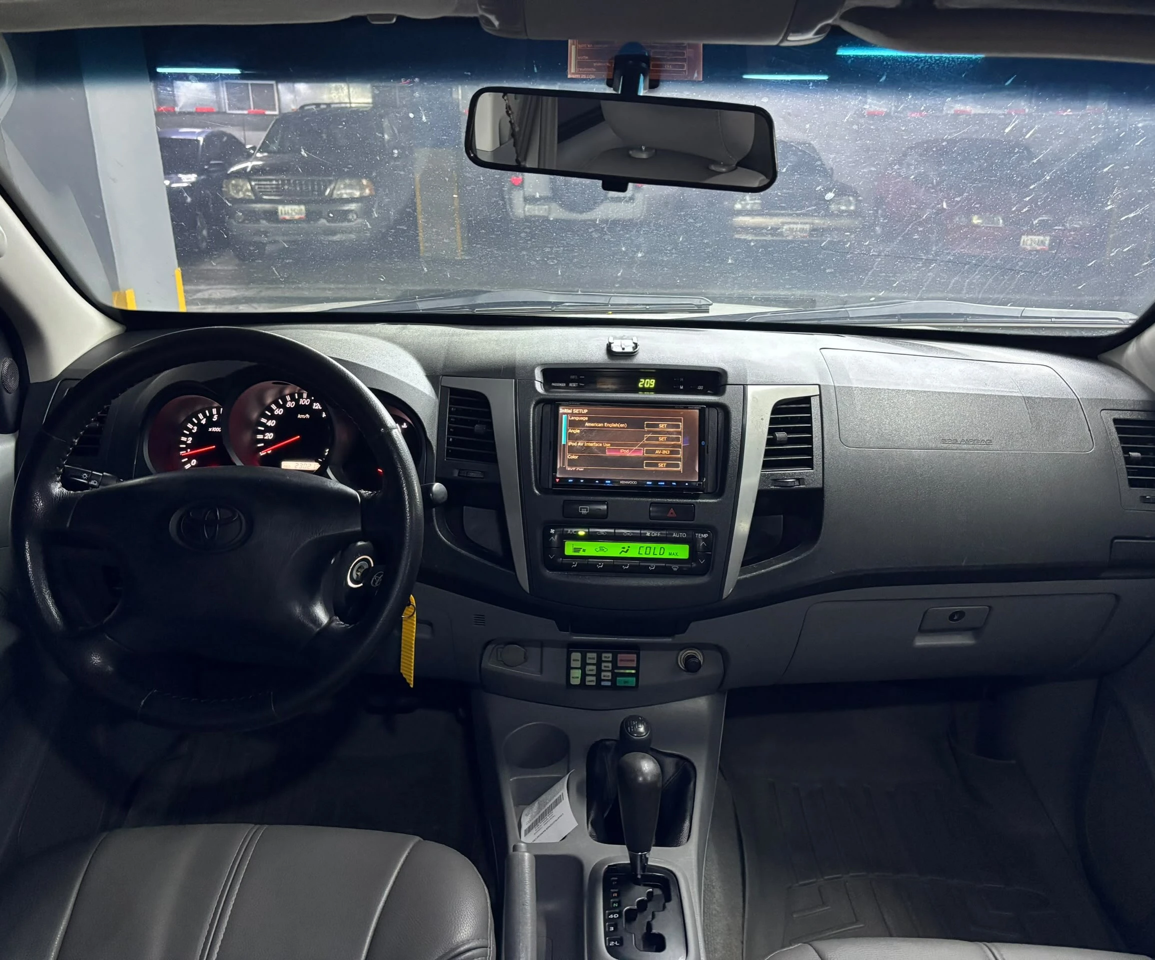 2011 Toyota Hilux Kavak — foto 8