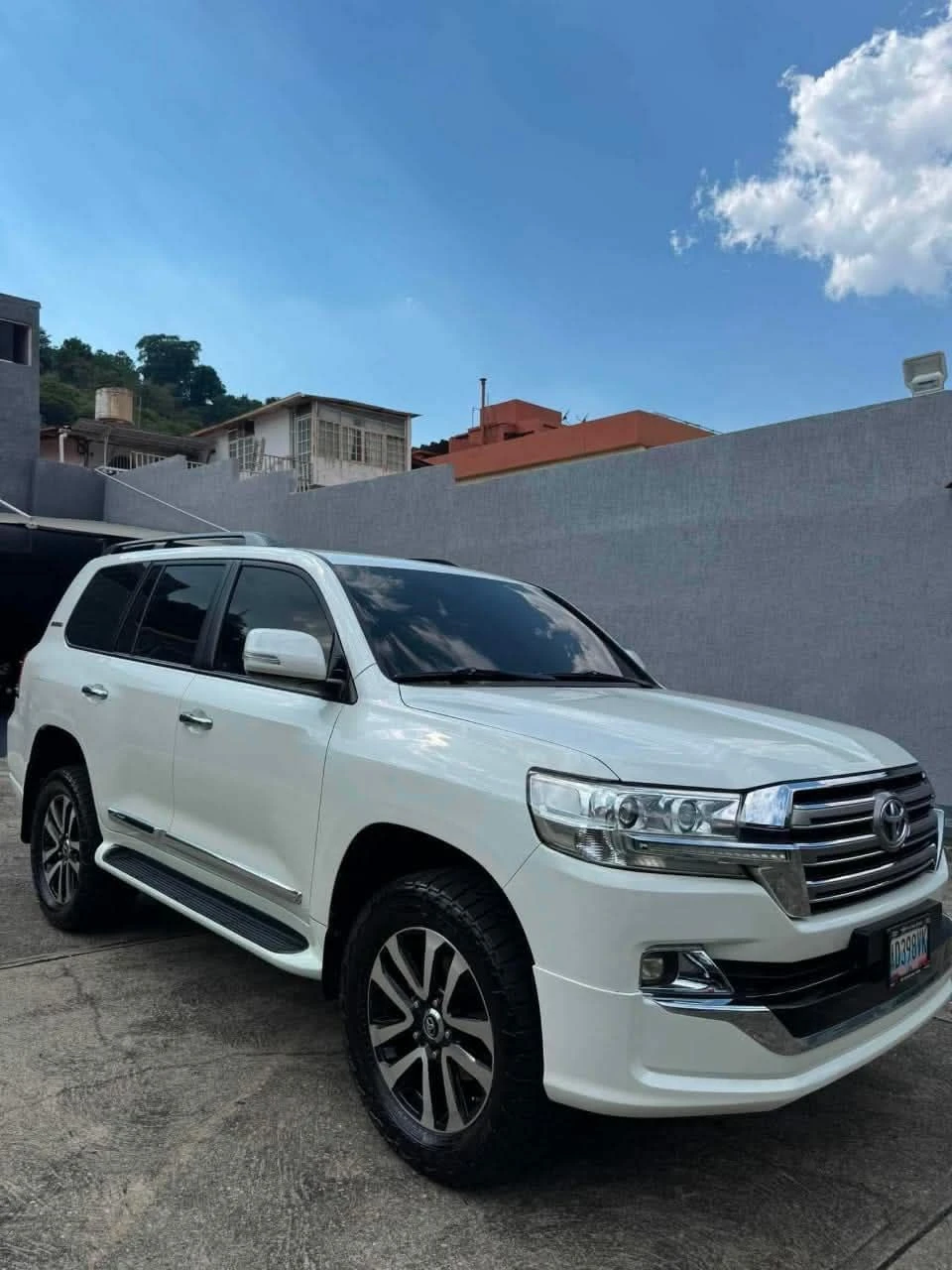 2016 Toyota Land Cruiser 200