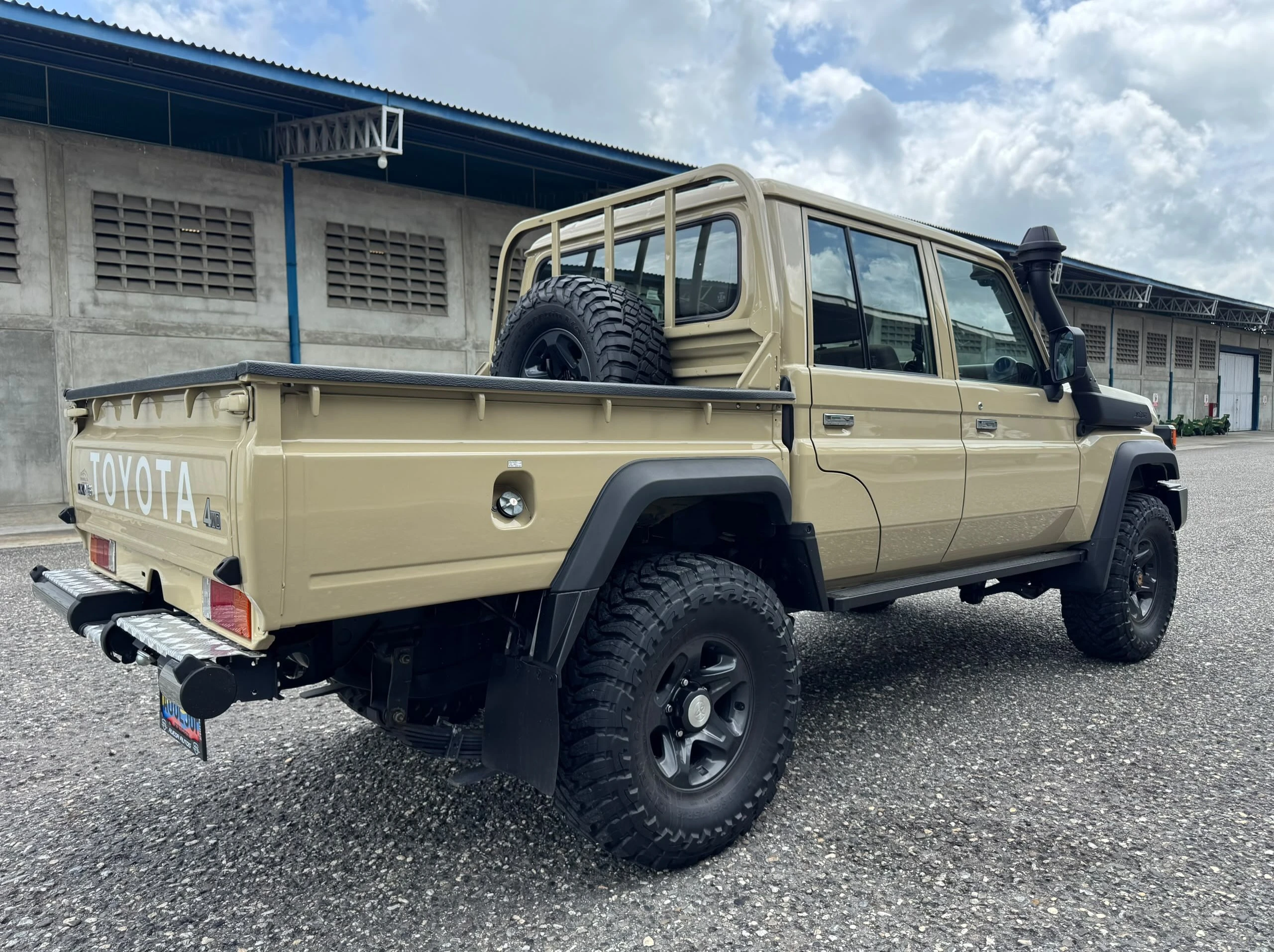 2024 Toyota Land Cruiser LX — foto 2