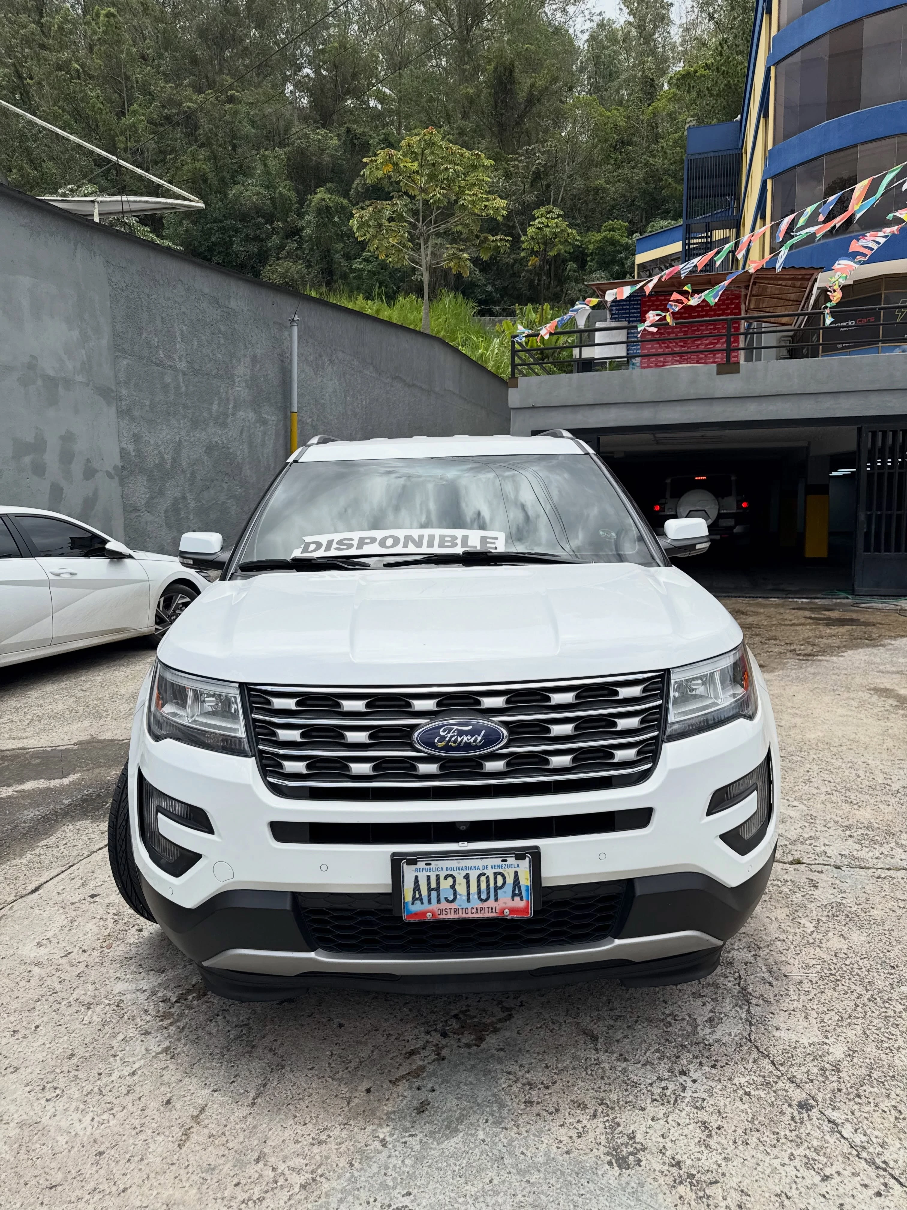 2016 Ford Explorer LIMITED — foto 2