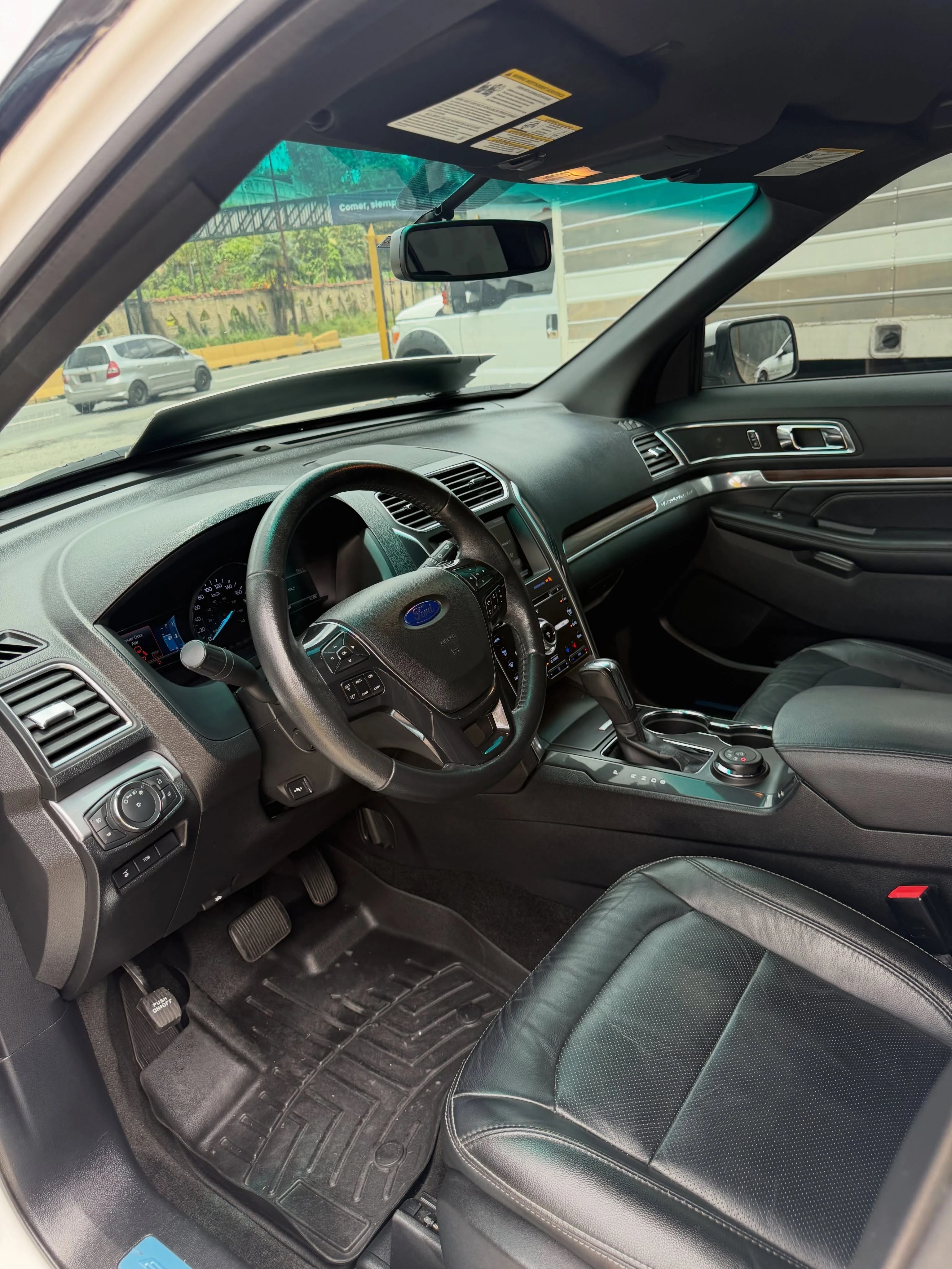 2016 Ford Explorer LIMITED — foto 6