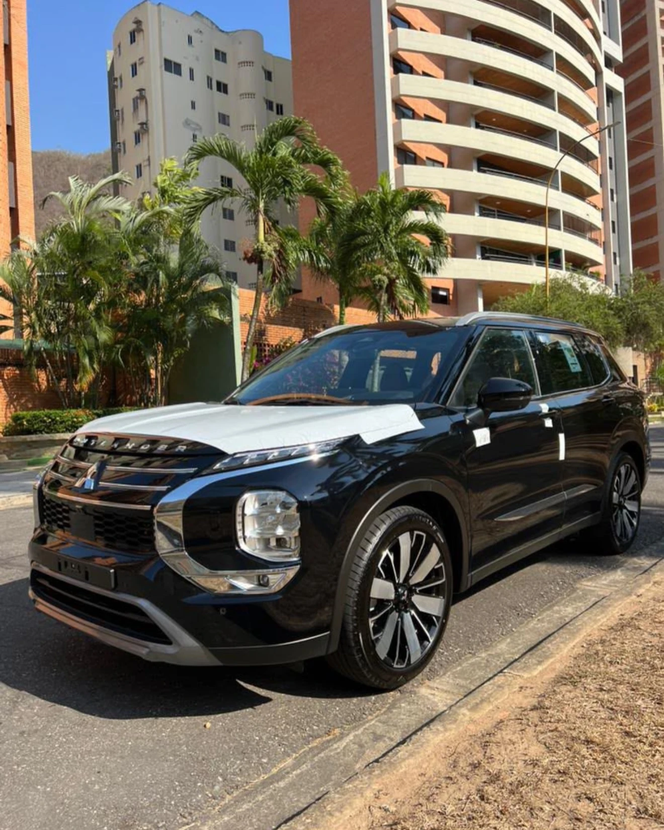 2026 Mitsubishi Outlander Launch edition