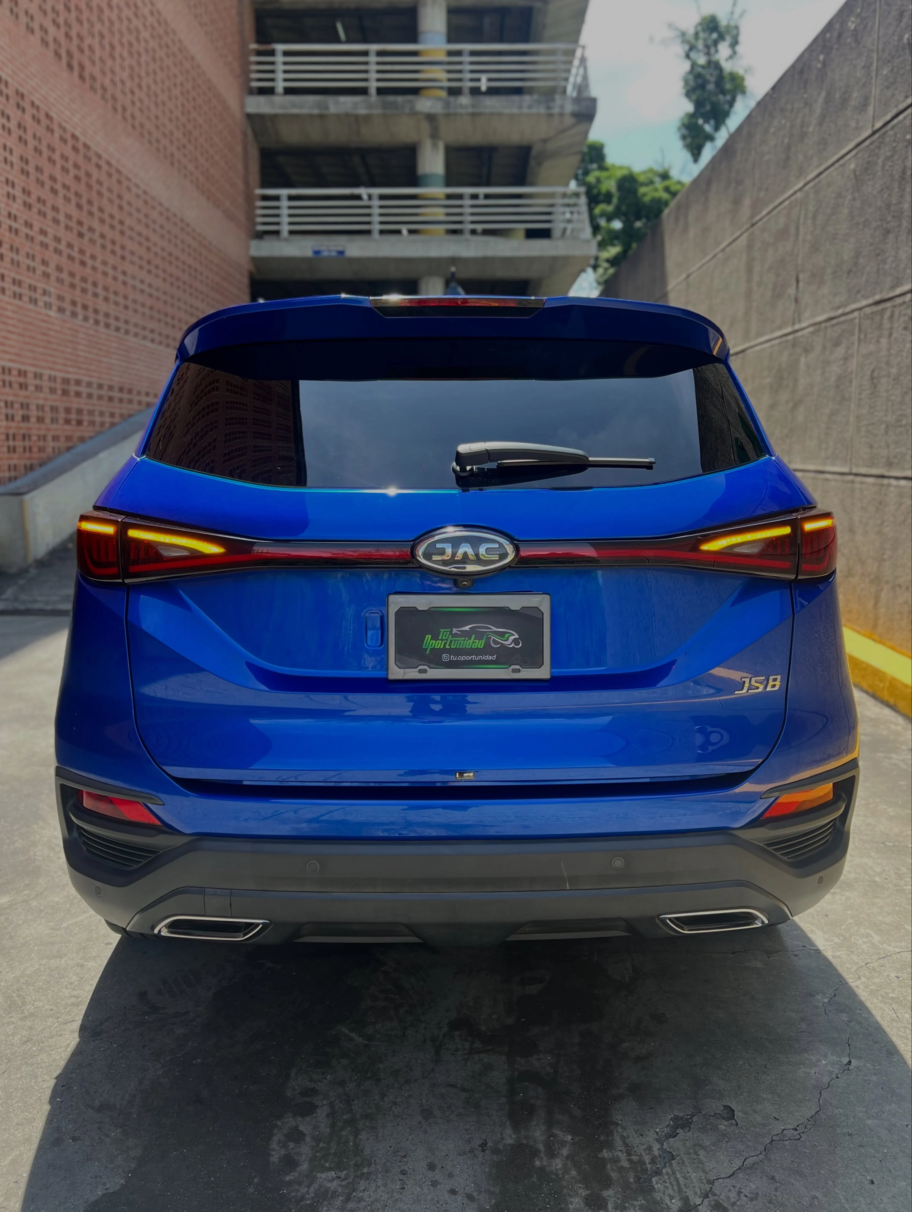 2024 JAC JS8 — foto 4
