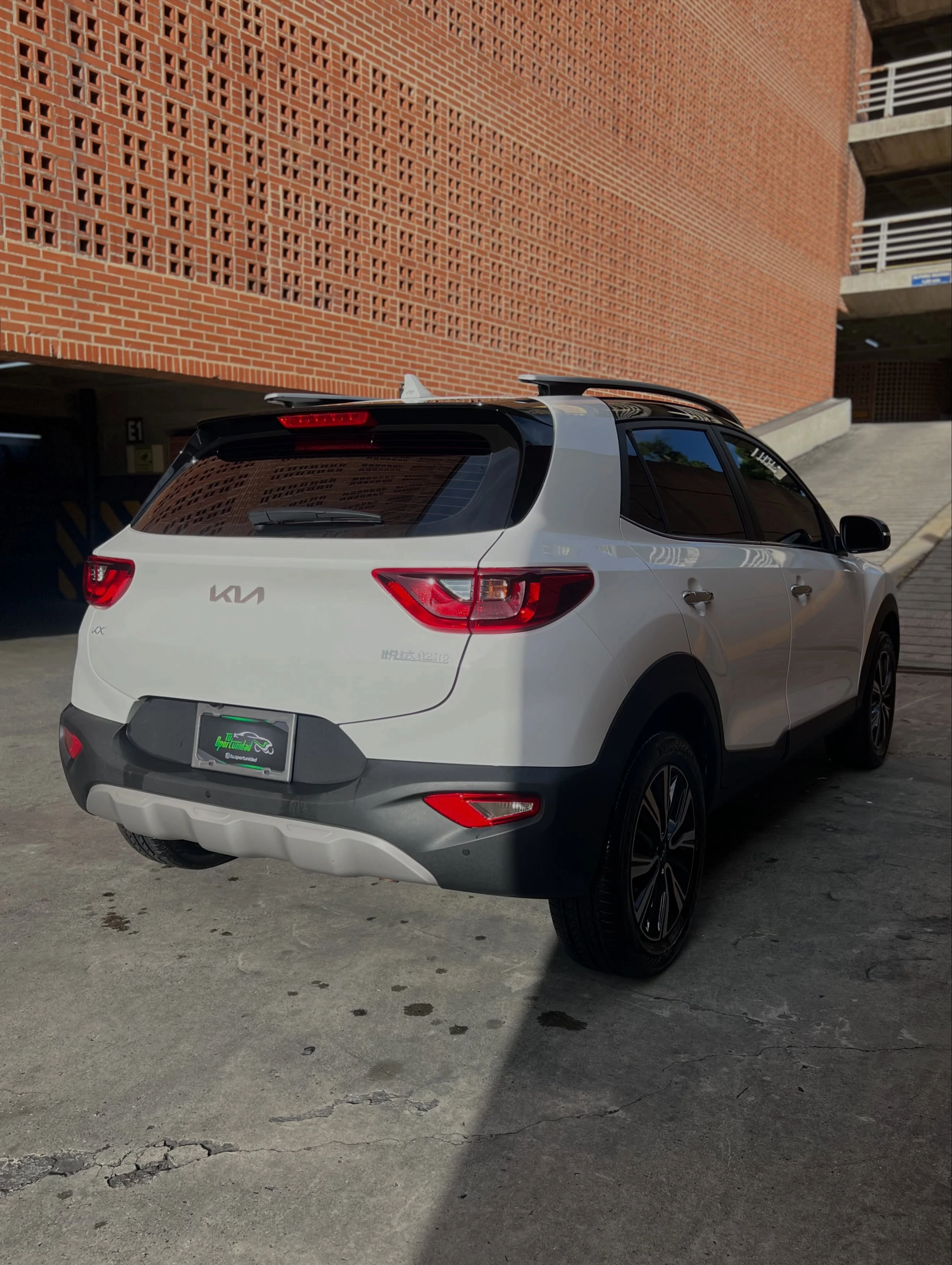 2025 Kia KX1 — foto 3