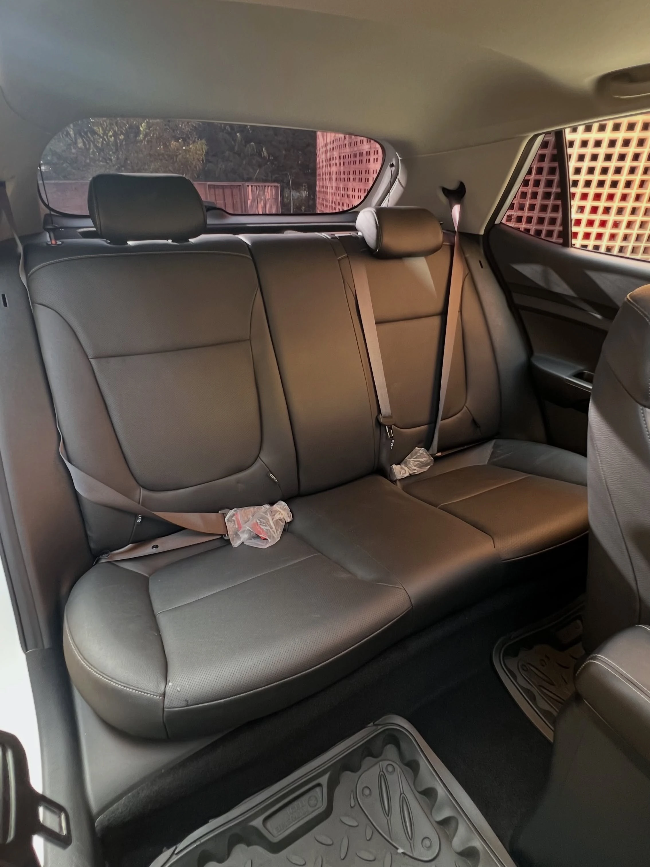 2025 Kia KX1 — foto 8