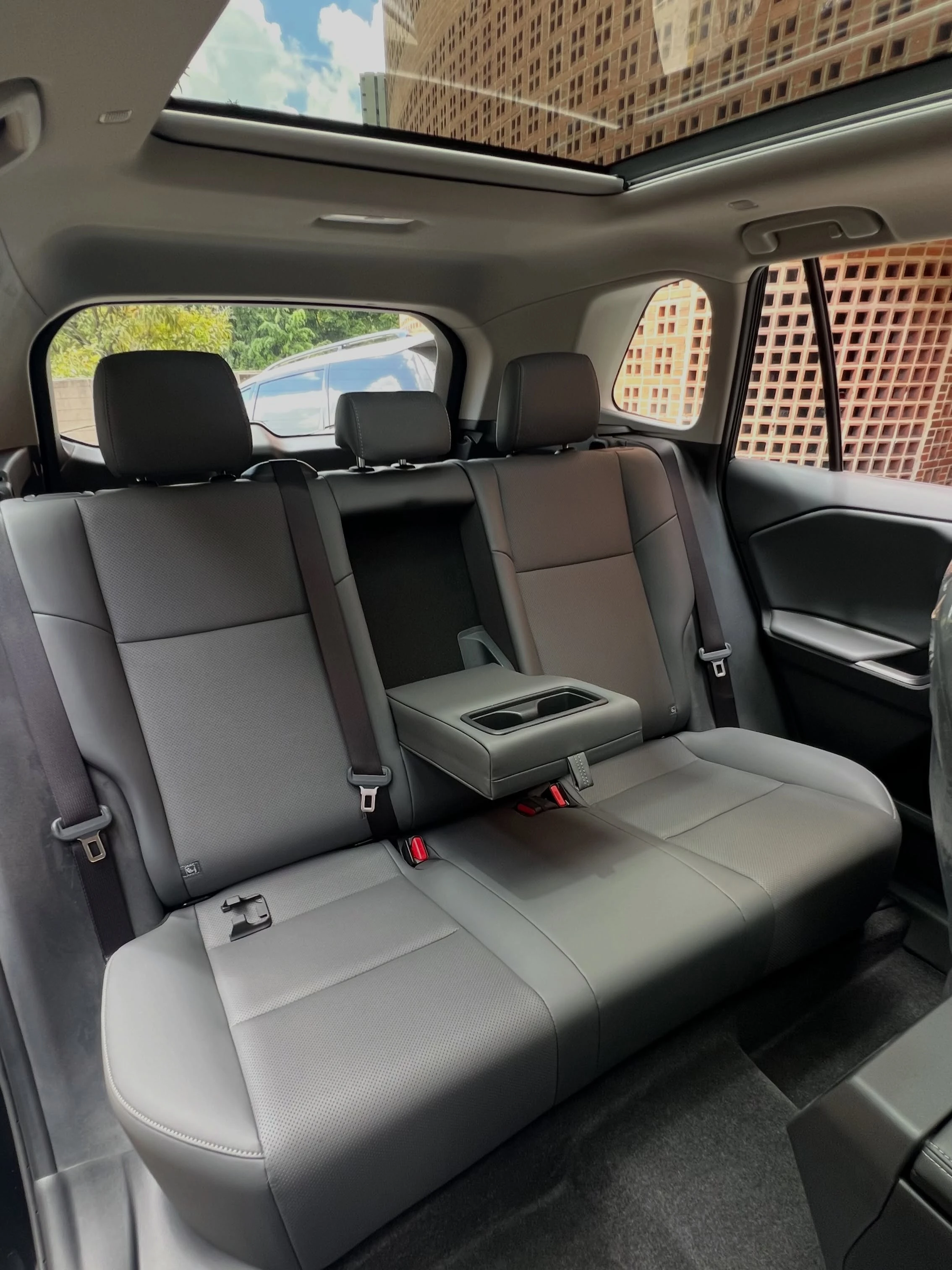 2026 Toyota RAV4 — foto 8