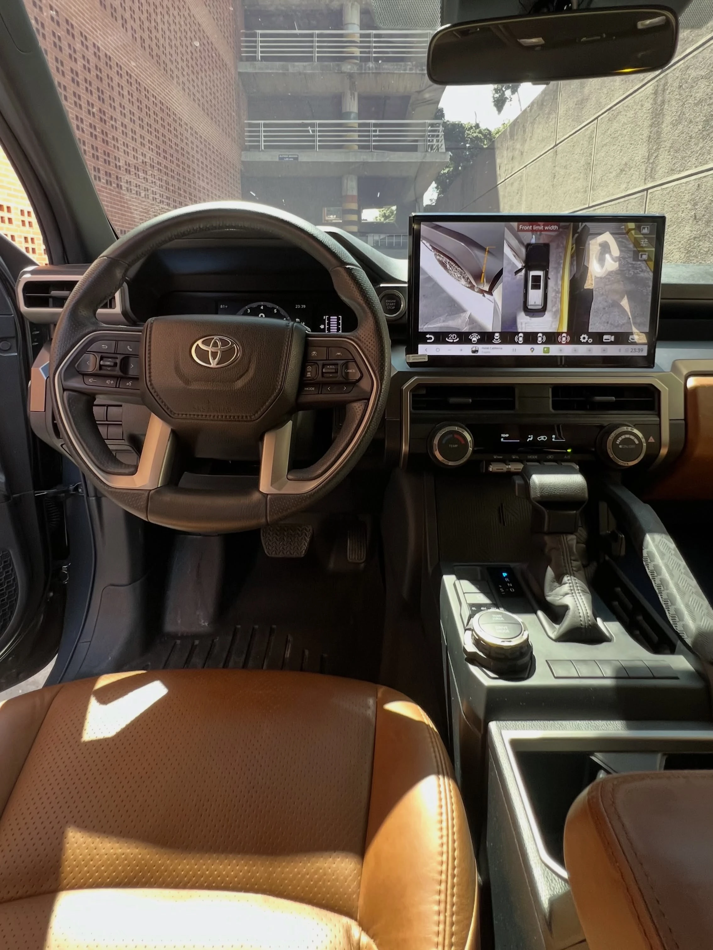 2025 Toyota 4Runner SR5 — foto 13