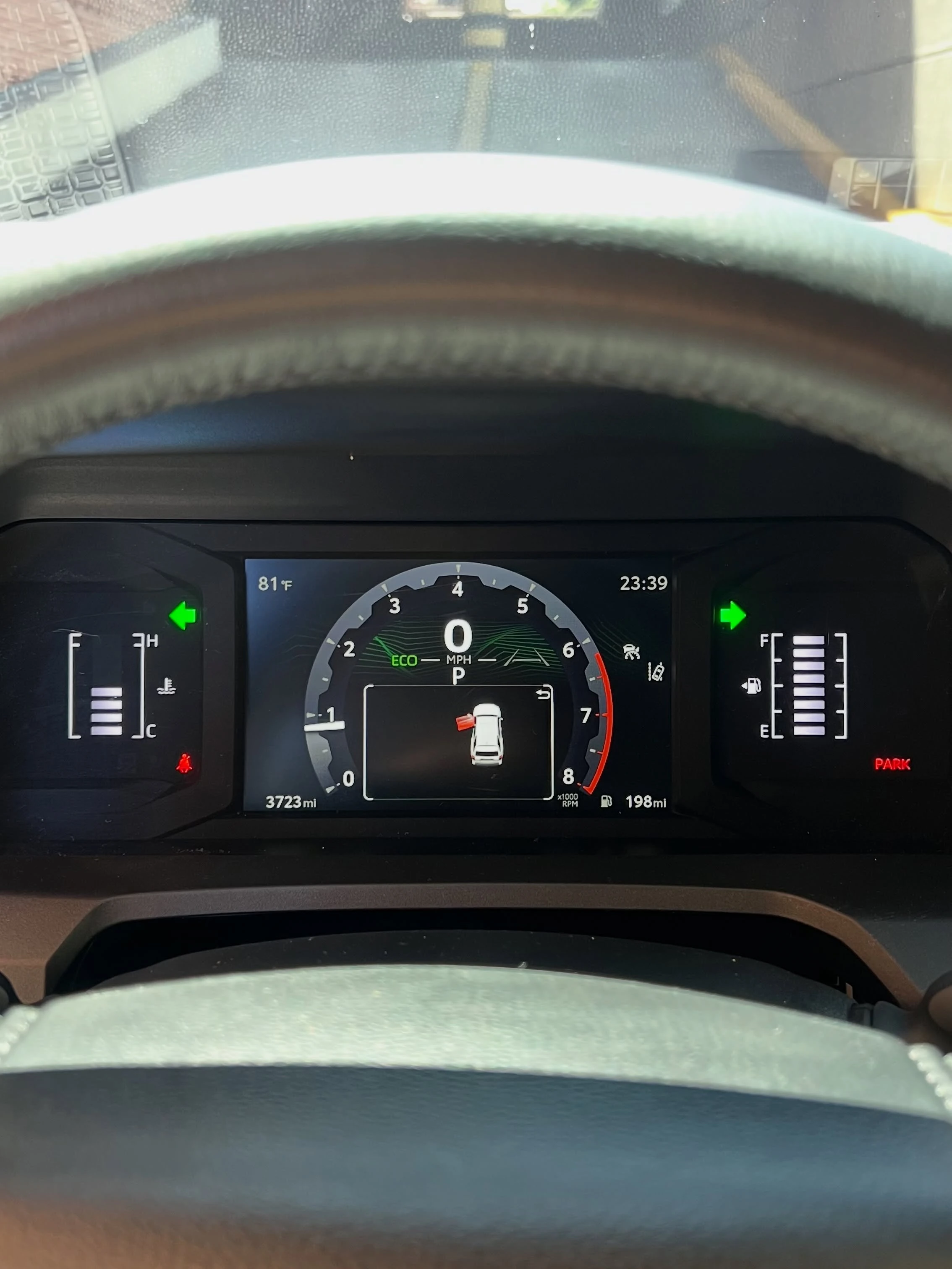 2025 Toyota 4Runner SR5 — foto 16