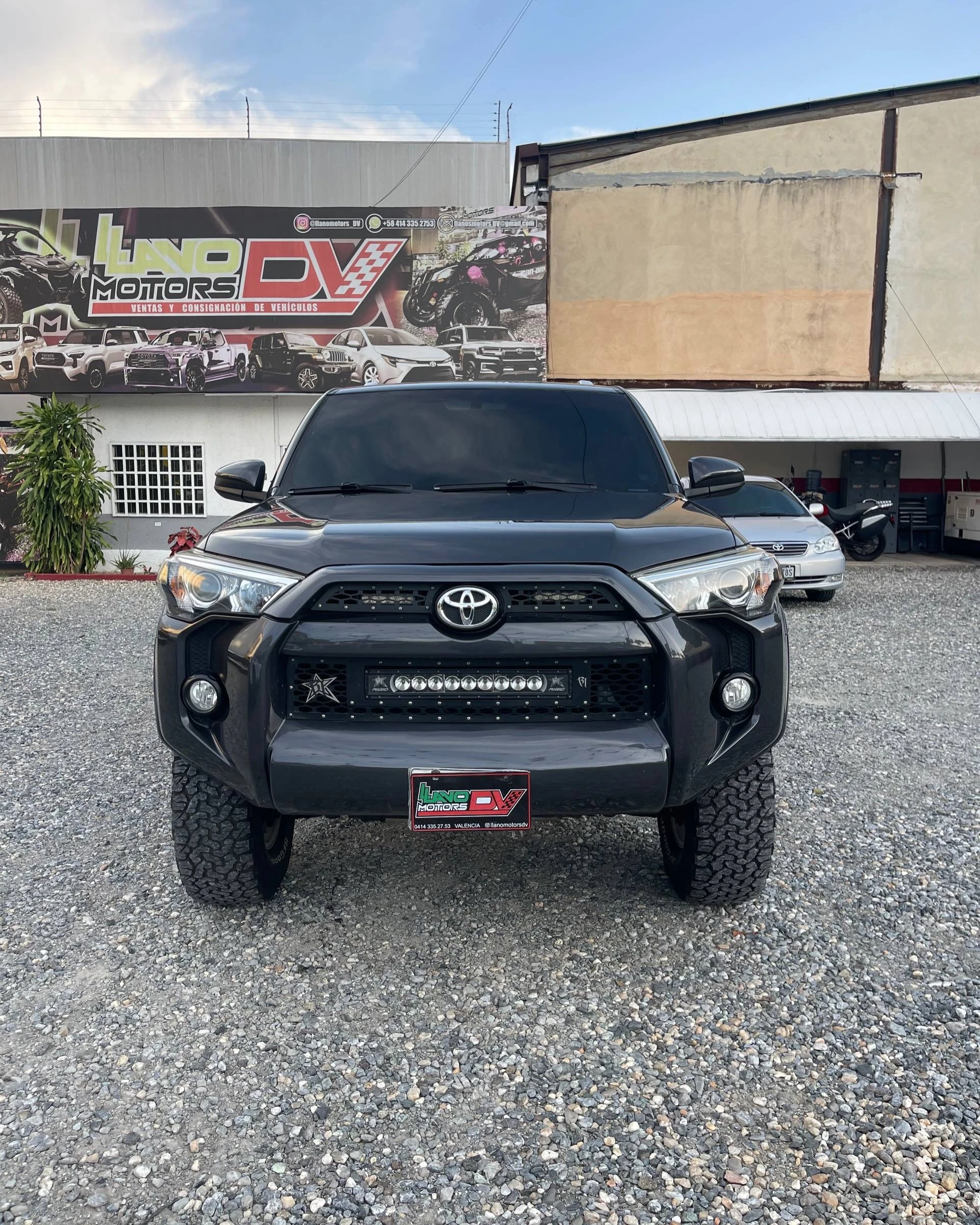 2018 Toyota 4Runner 4RUNNER SR5 — foto 2